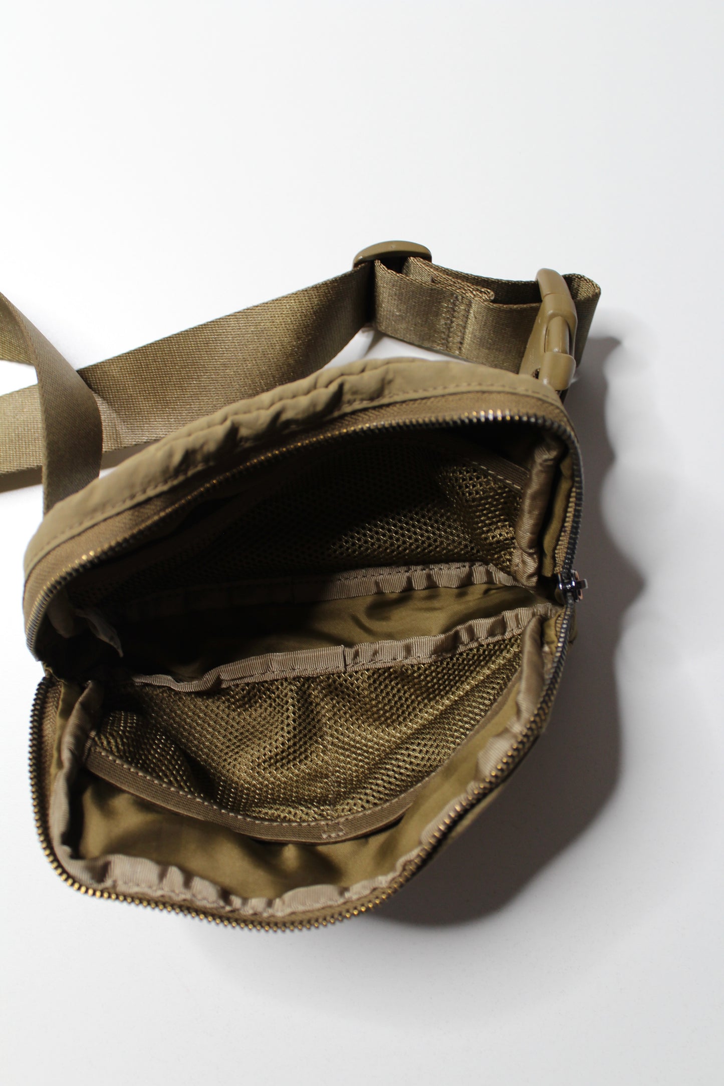 Lululemon everywhere belt bag *1L