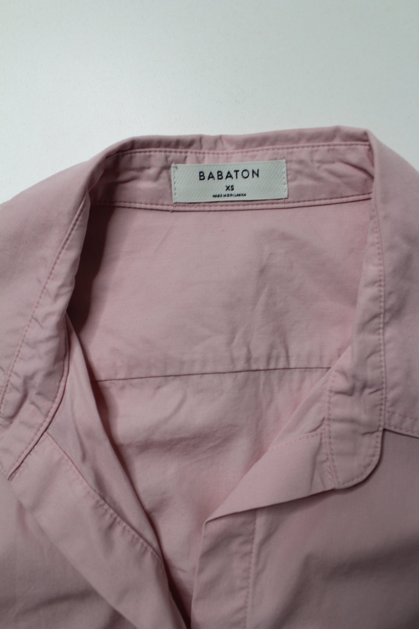 Aritzia Wilfred Free pink button up cotton blouse, size xs (loose fit)