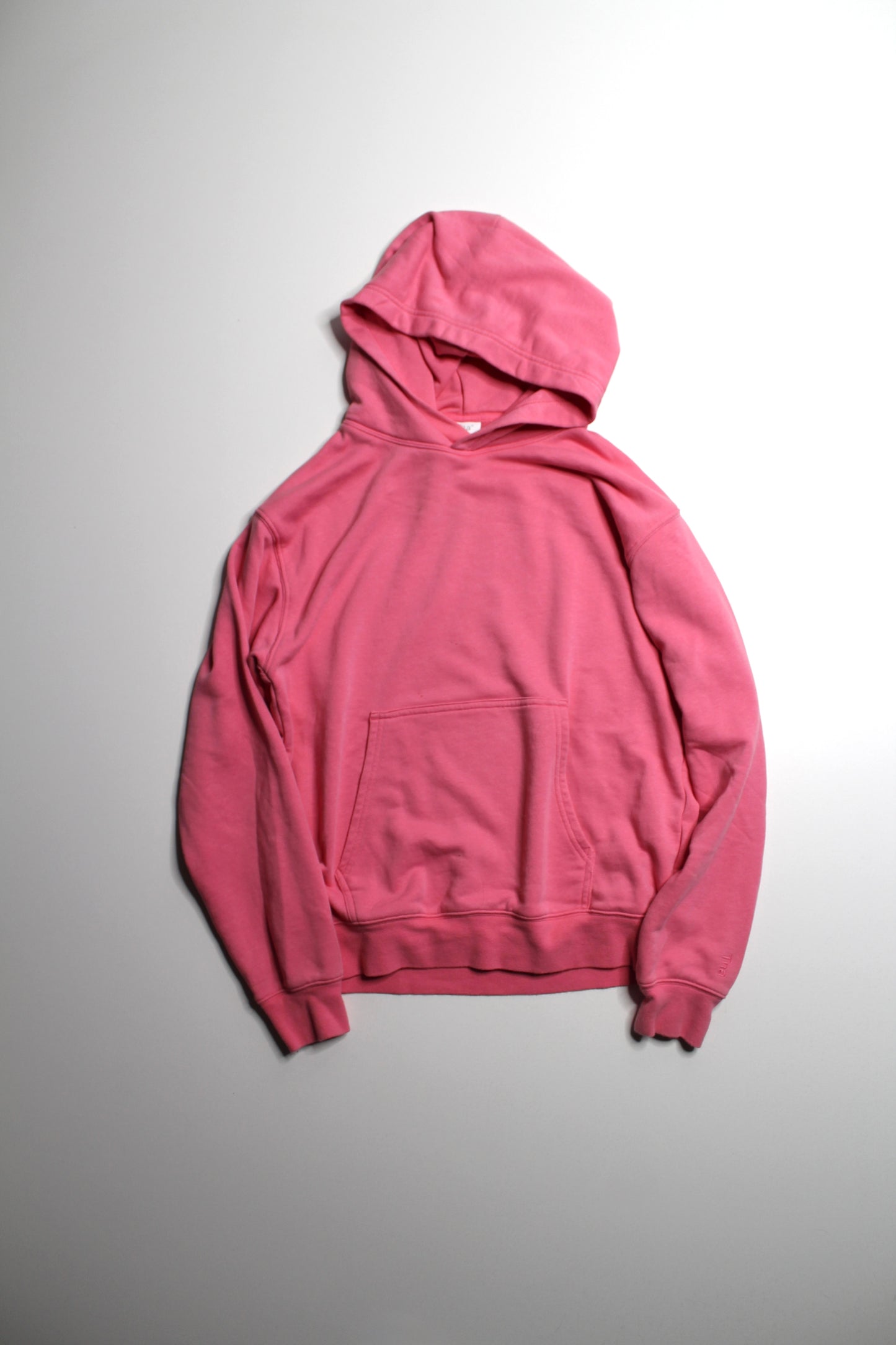 Aritzia TNA pink AIRY AF hoodie, size medium
