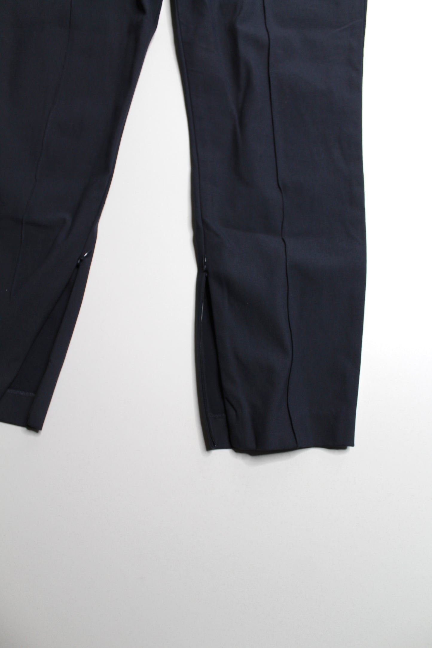 Theory navy dress pant, size 10