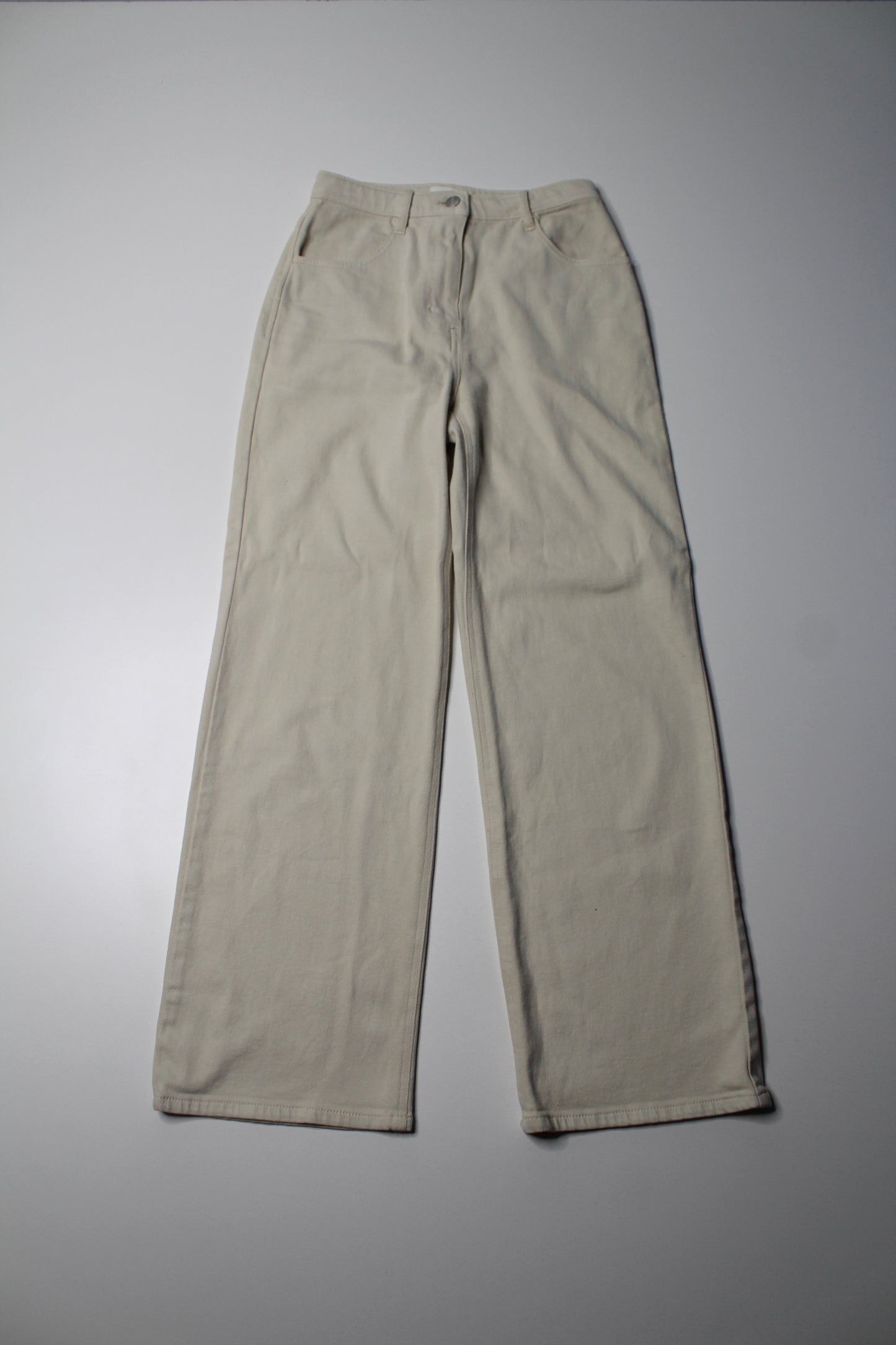 Aritzia Wilfred Free cream straight leg cargo style pant, size 2