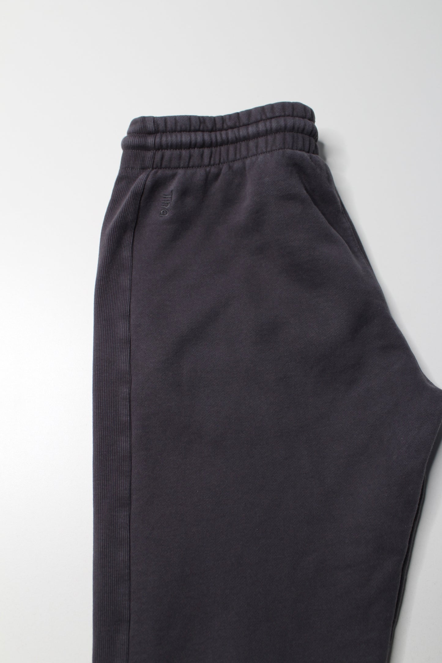 Aritzia TNA grey COZY AF fleece joggers, size small (matching sweatshirt available)