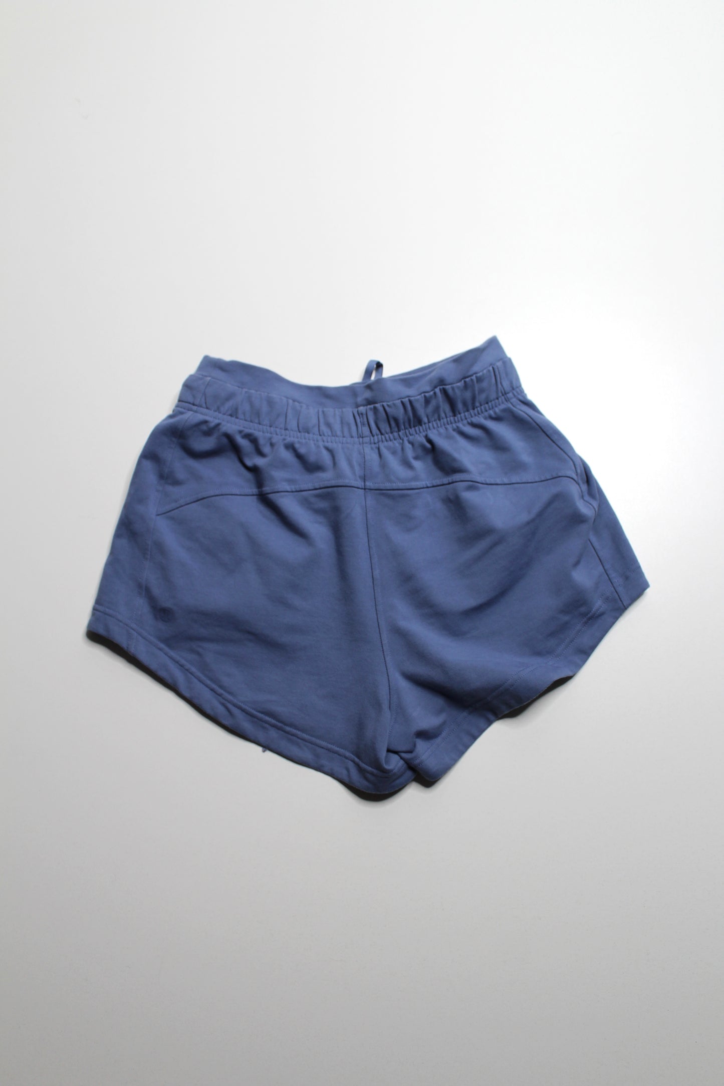 Lululemon blue ‘inner glow’ shorts, size 4 (3”) *terry