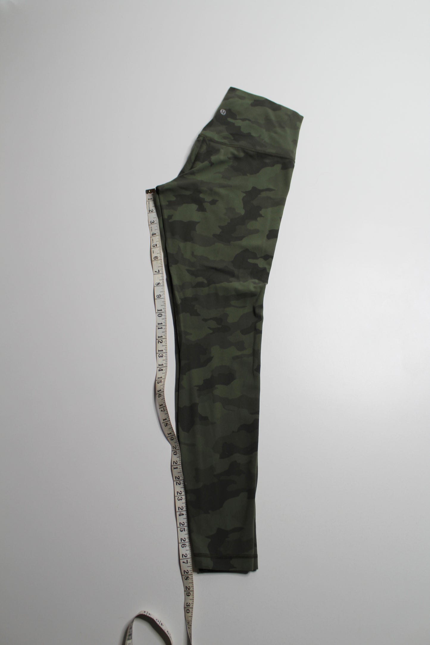 Lululemon green camo ‘align’ leggings, size 8 (28")