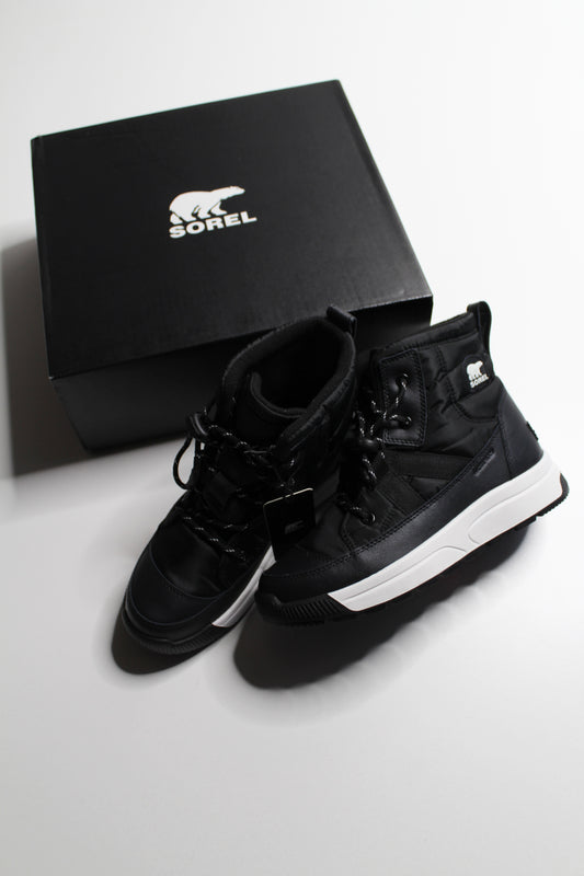 Sorel black/white ‘Whitney III’ boot, size 6 youth (fits like women’s 6.5) *new with tags