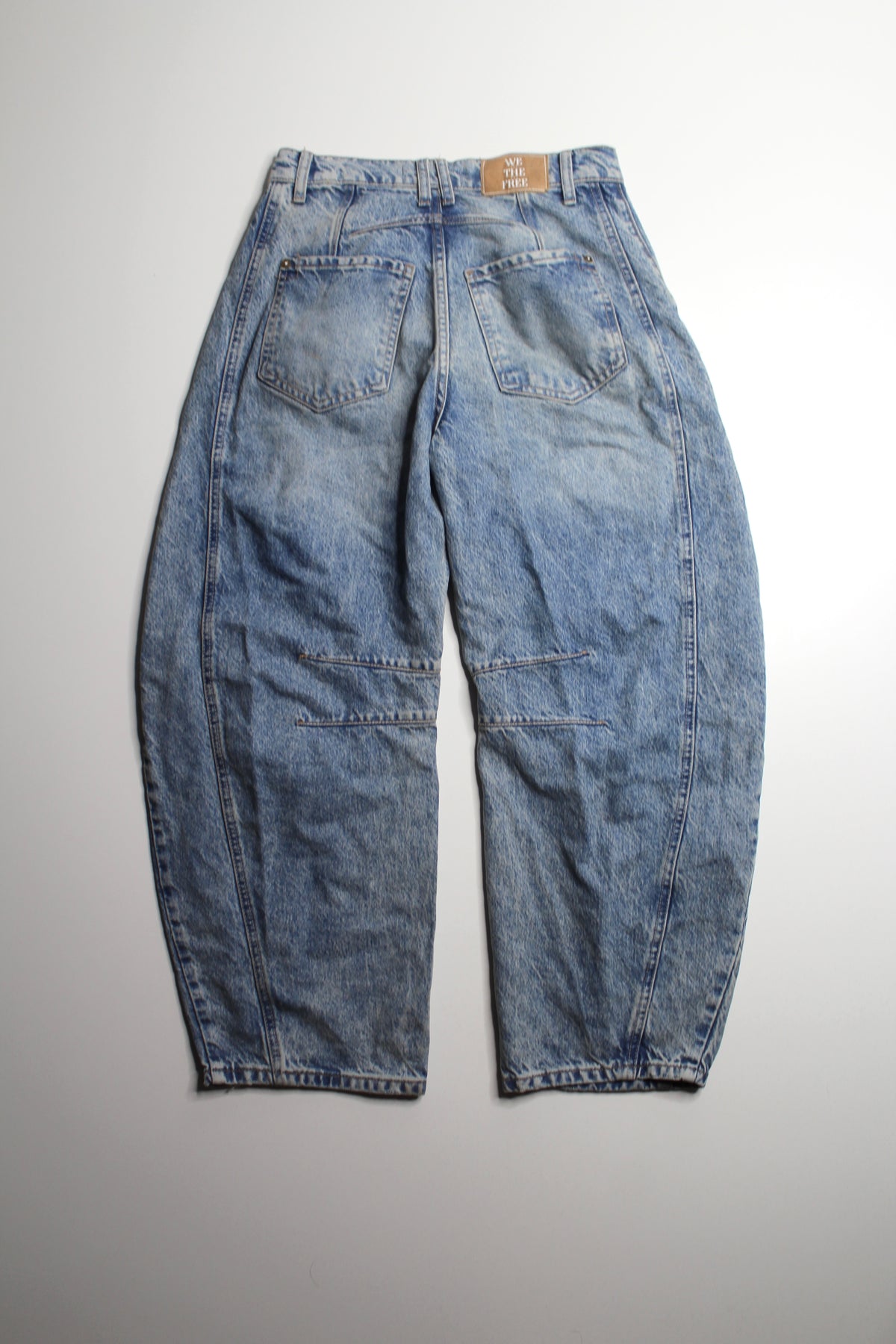Free People We The Free good luck mid rise barrel leg jeans, size 24 (relaxed fit) Fits 24/25