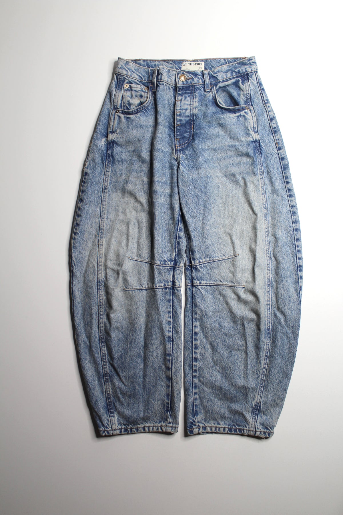 Free People We The Free good luck mid rise barrel leg jeans, size 24 (relaxed fit) Fits 24/25