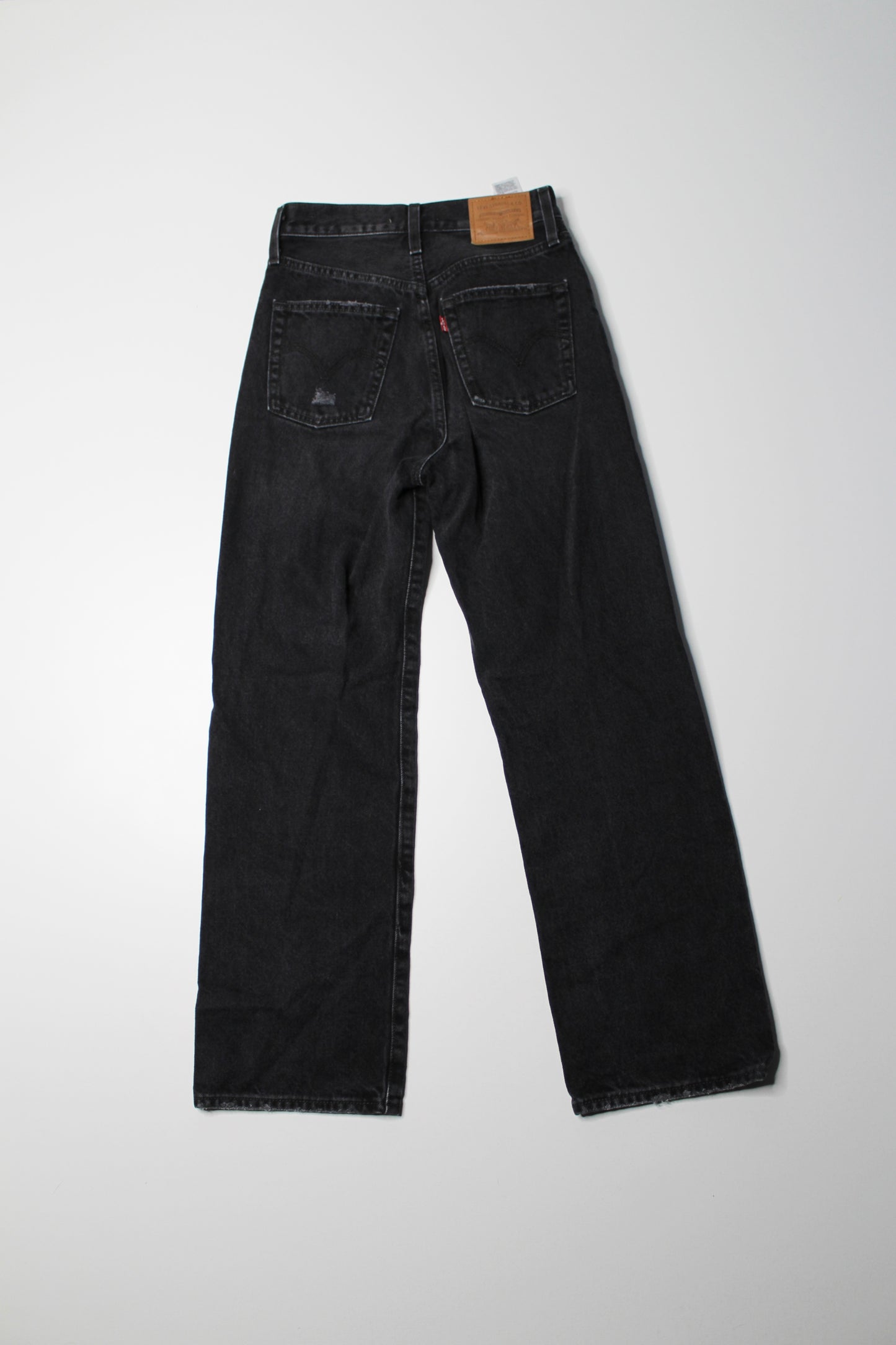 Levis black wash distressed ‘ribcage straight ankle’ jeans, size 24 (26”)