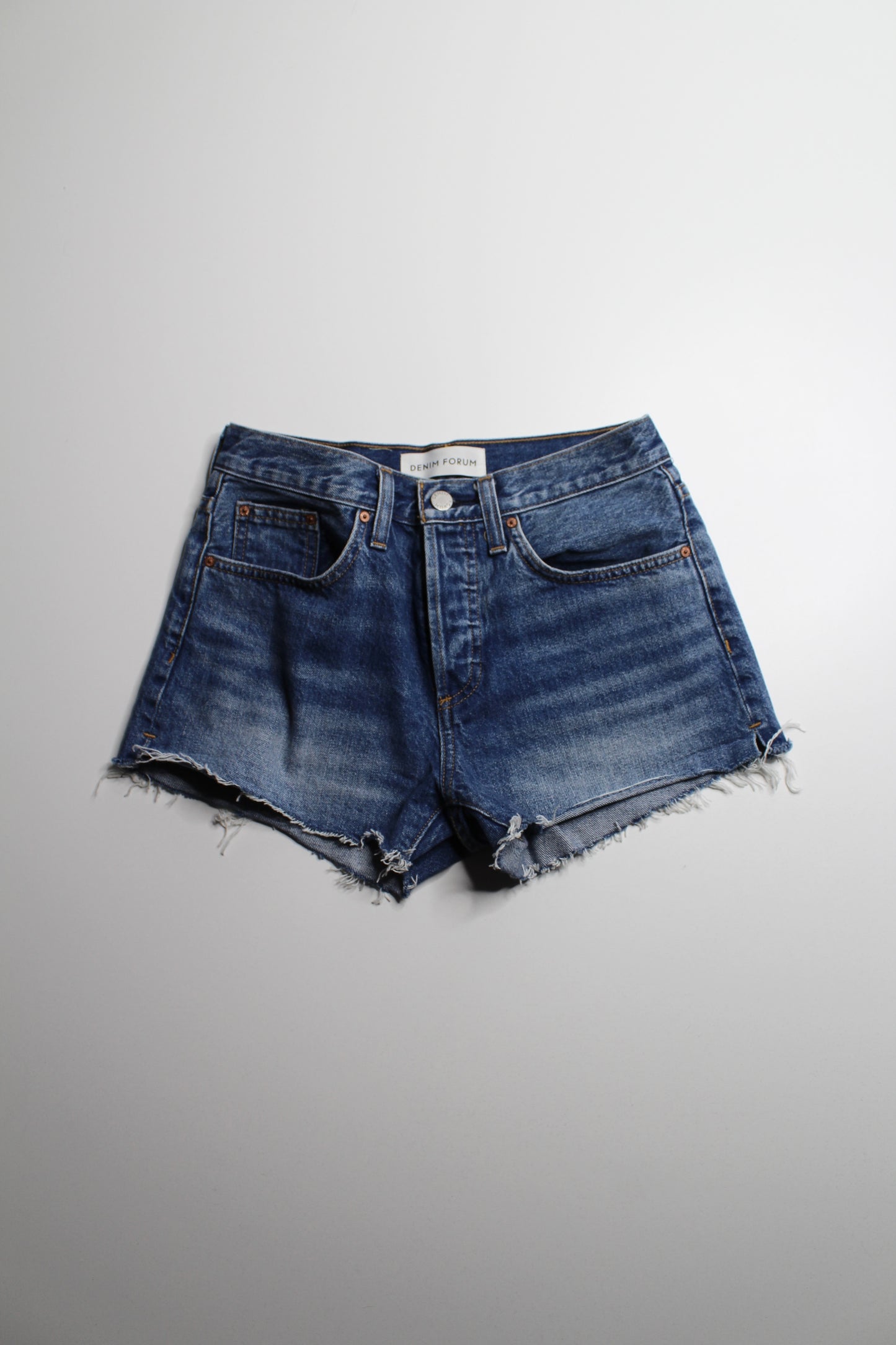 Aritzia Denim Forum ‘Yoko’ shorts, size 25