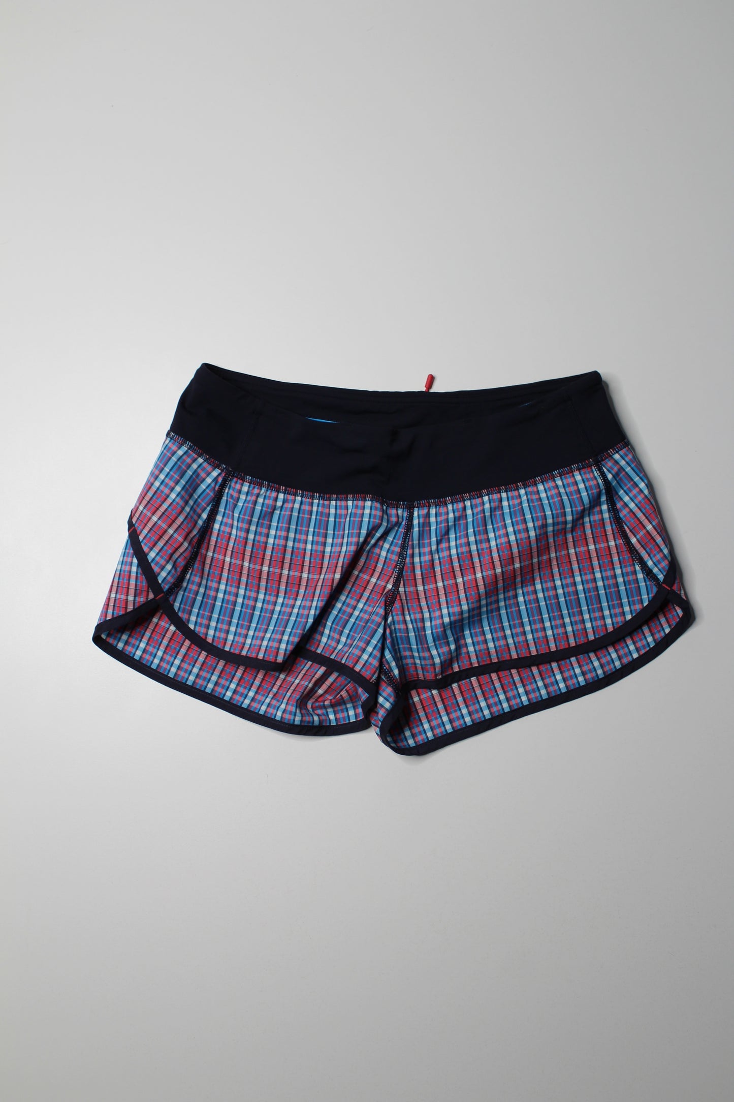 Lululemon rad plaid wish blue ‘speed’ shorts, size 6