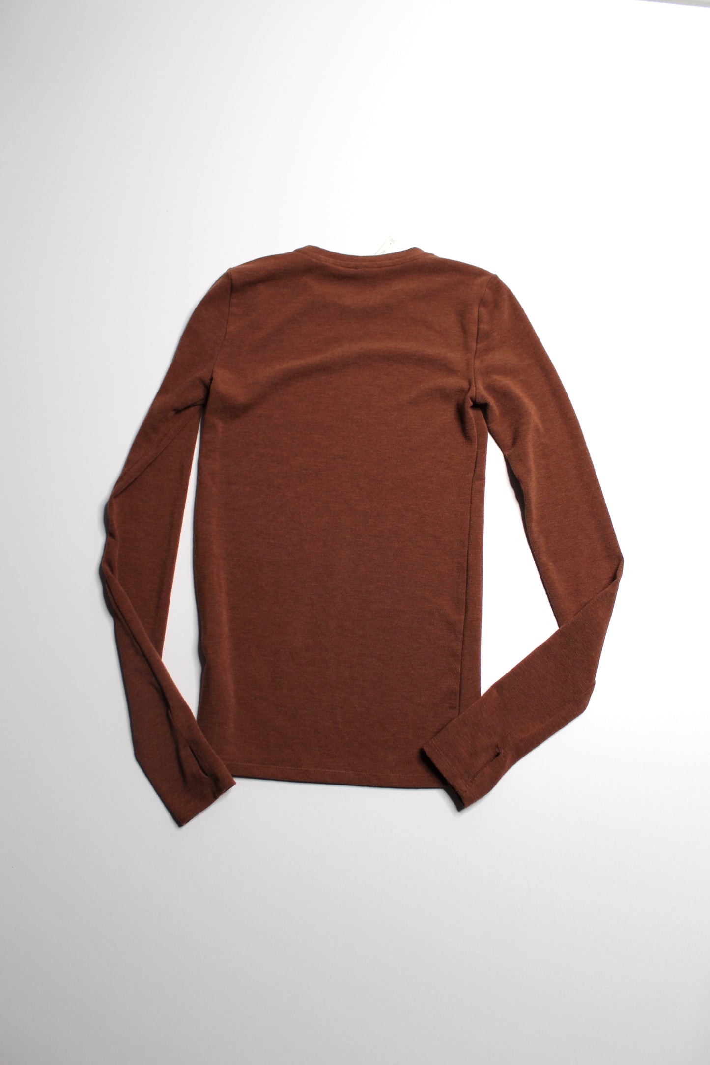 Aritzia Babaton The Group brown long sleeve, size small