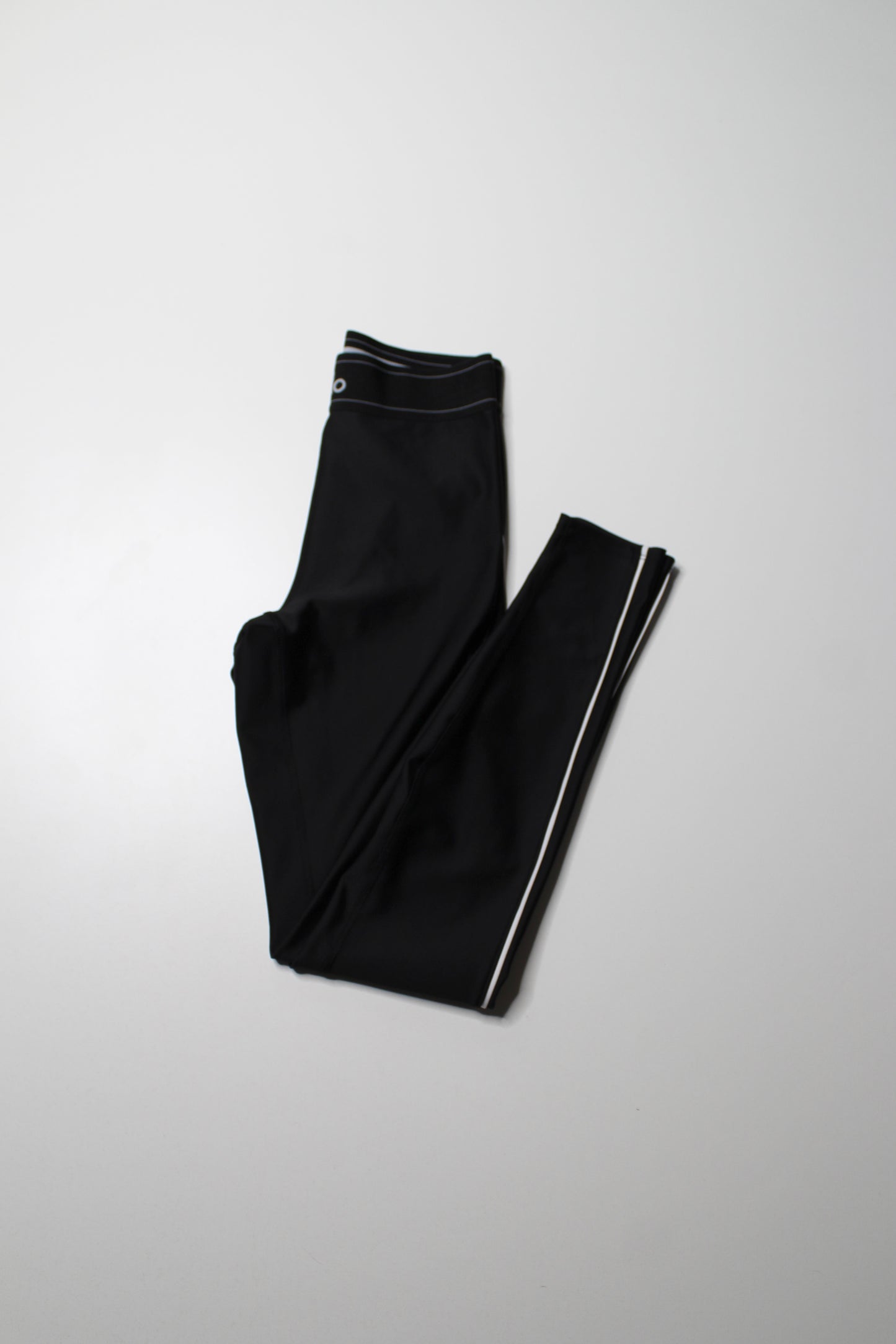 Alo yoga black ‘airlift high waist suit up’ leggings, no size. Fits like medium (price reduced: was $60)