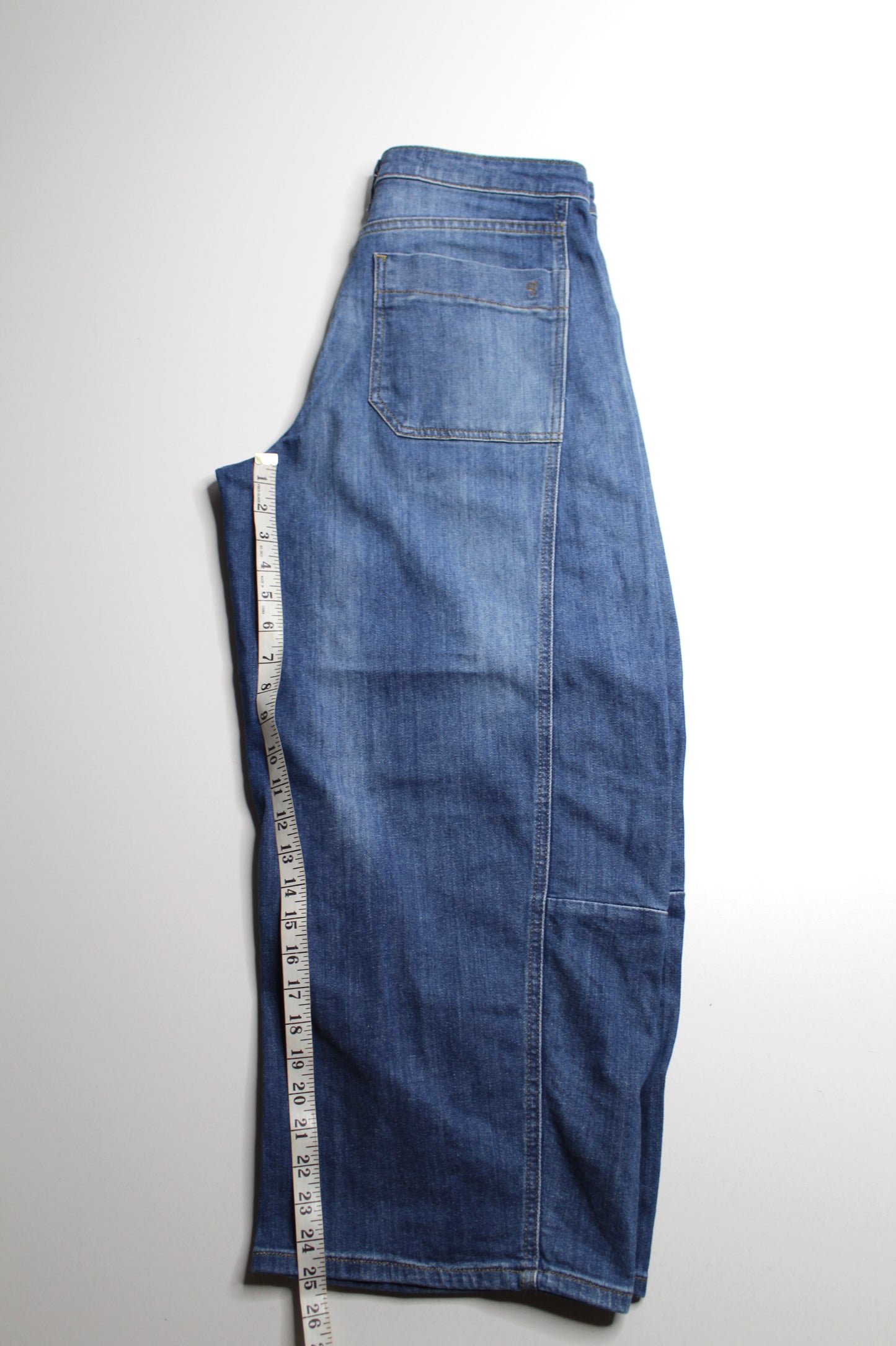 Anthropologie Pilcro barrel jeans, size 28