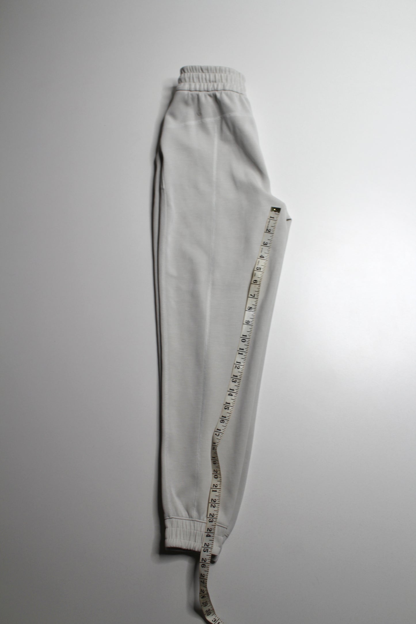 Lululemon bone softstreme pant, size xs (size 4)