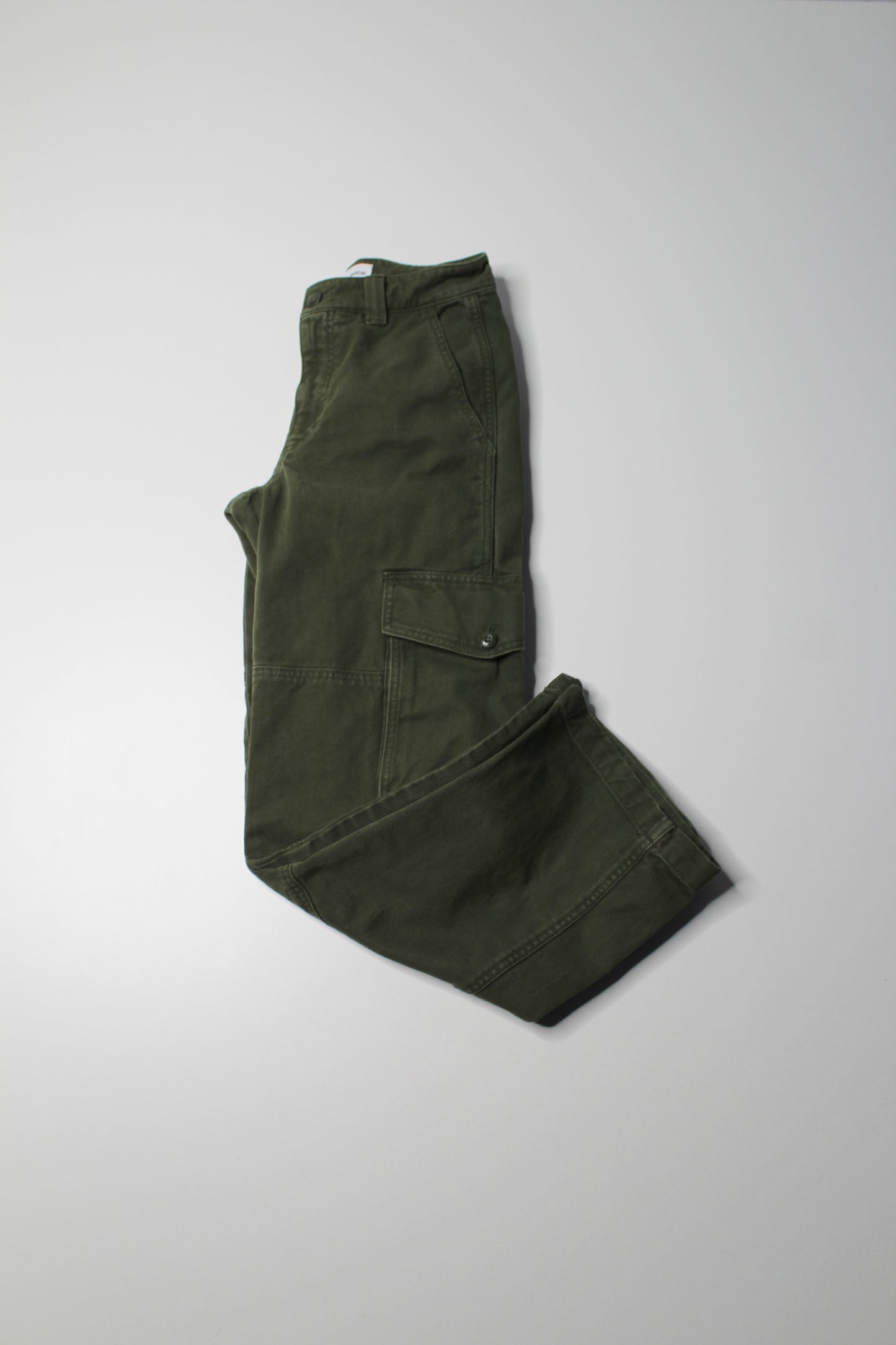Aritzia TNA green wide leg cargo pant, size 0 (size 24)