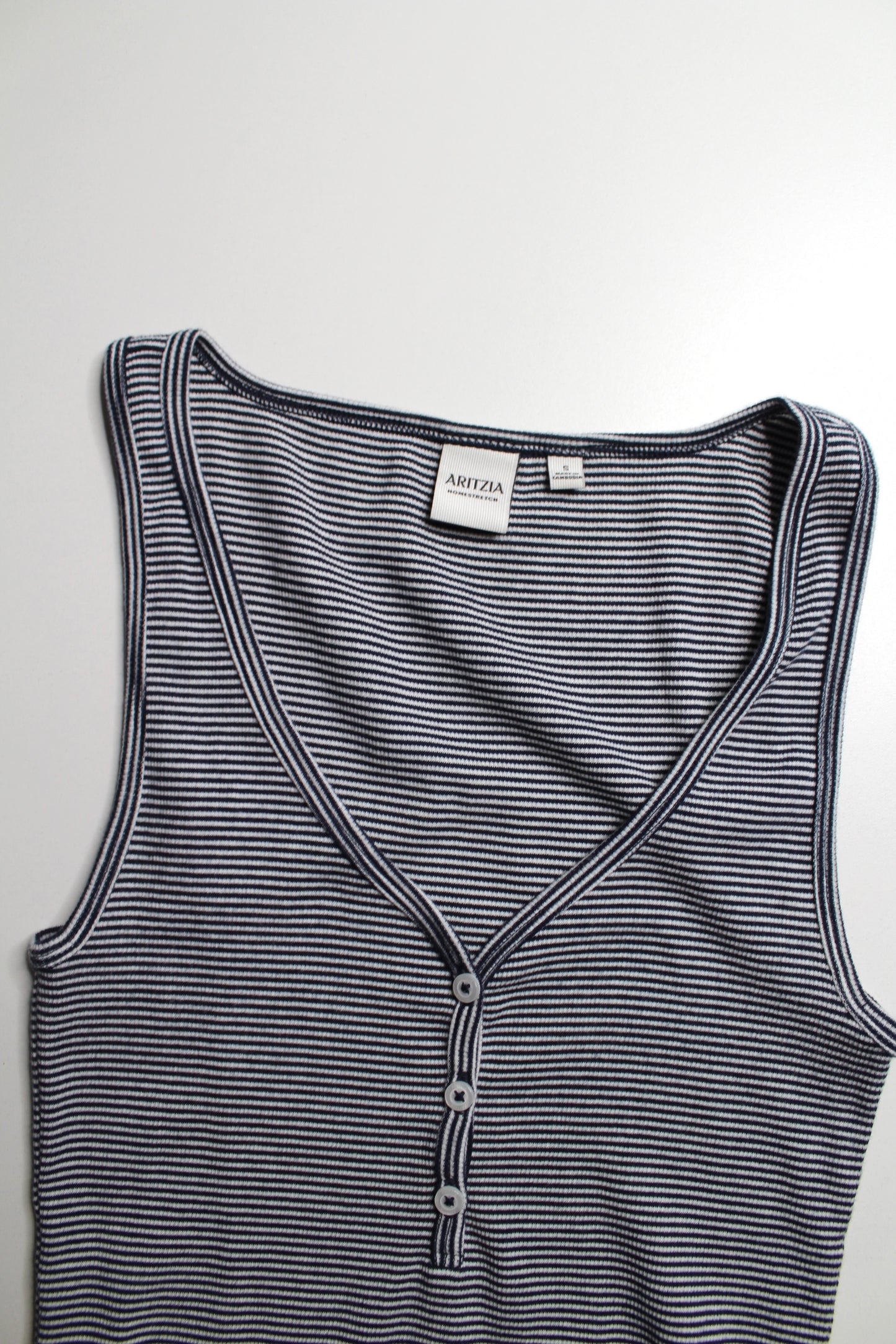 Aritzia striped ‘home stretch’ henley tank, size small