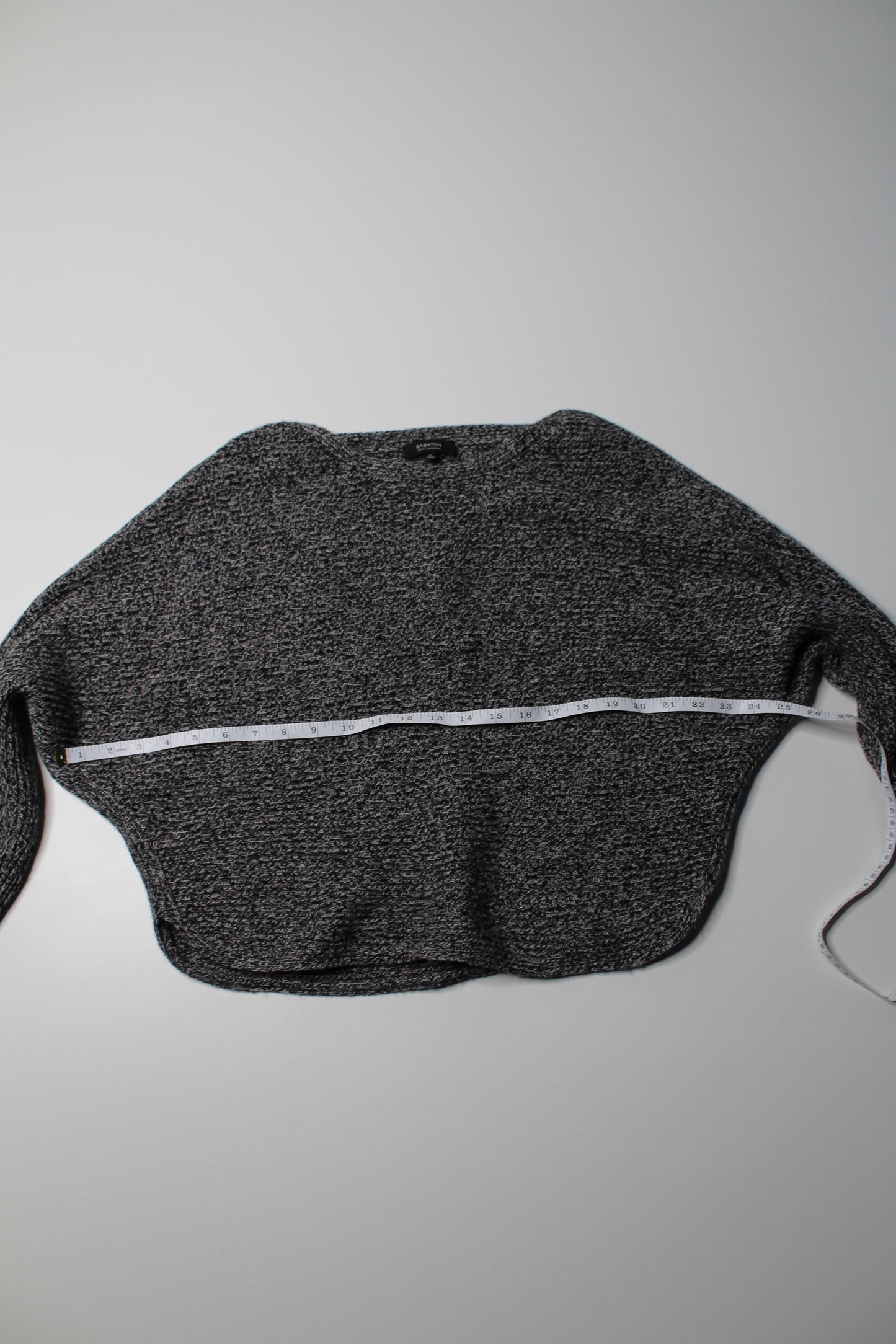 Aritzia Babaton grey sweater, size xs (loose fit)