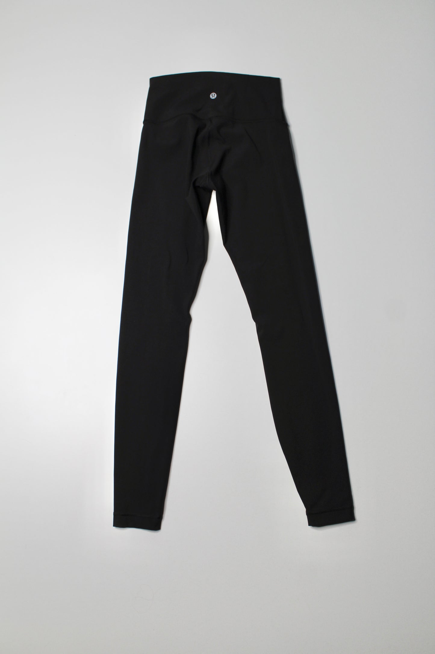 Lululemon black ‘wunder under’ high rise legging, size 4 (28”) *full on luxtreme