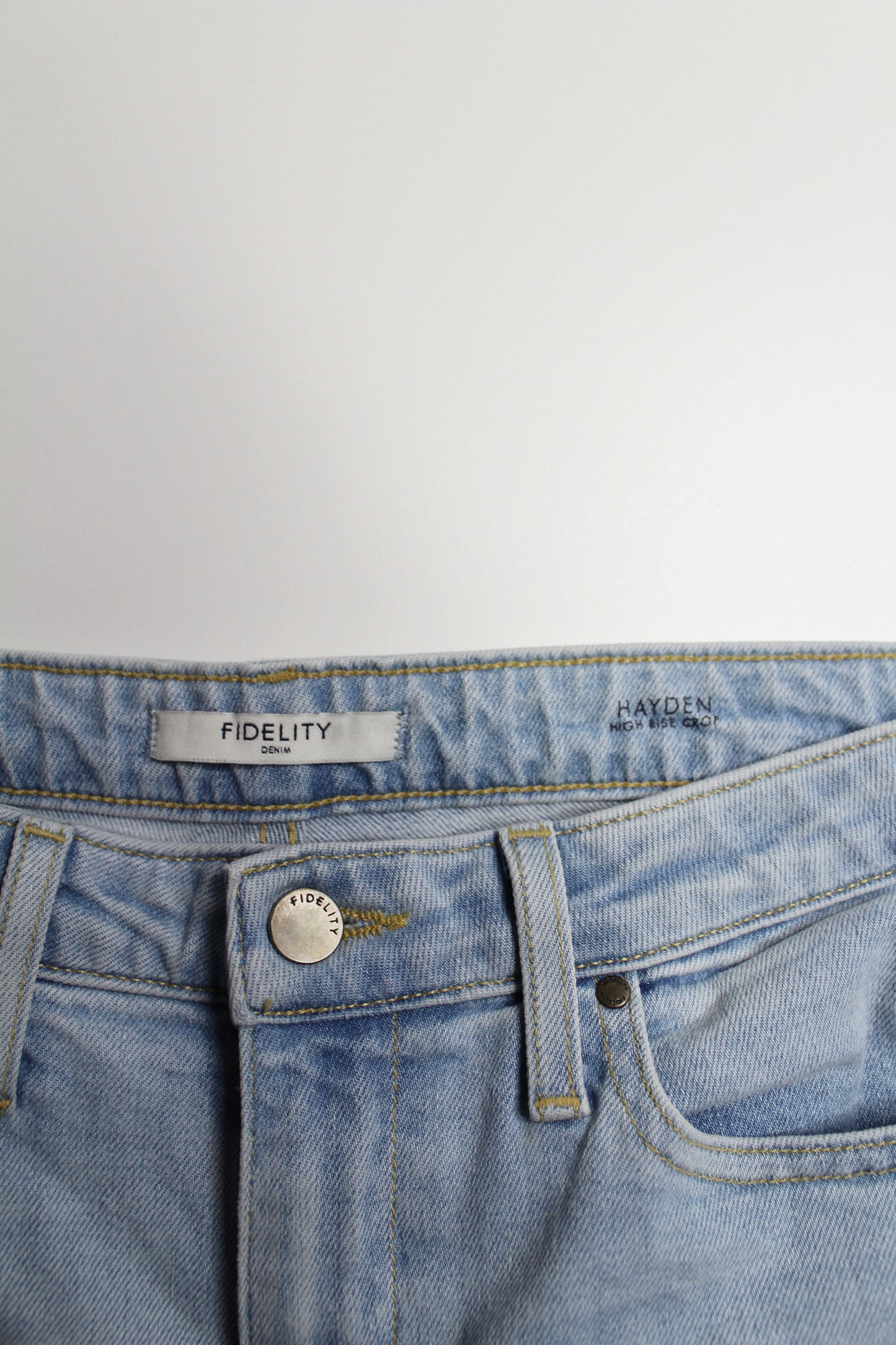 Anthropologie Fidelity cropped denim jeans, size 31