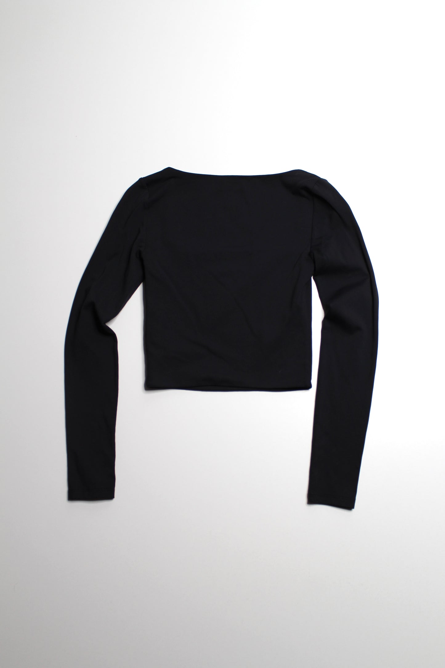 Aritzia Babaton black square neck ‘contour’ long sleeve, size xs