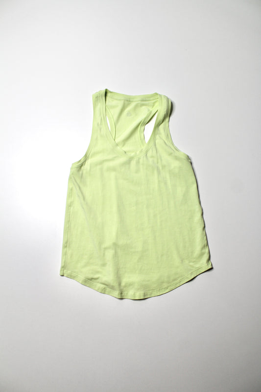 Lululemon light yellow ‘love’ tank, no size. Fits 4/6