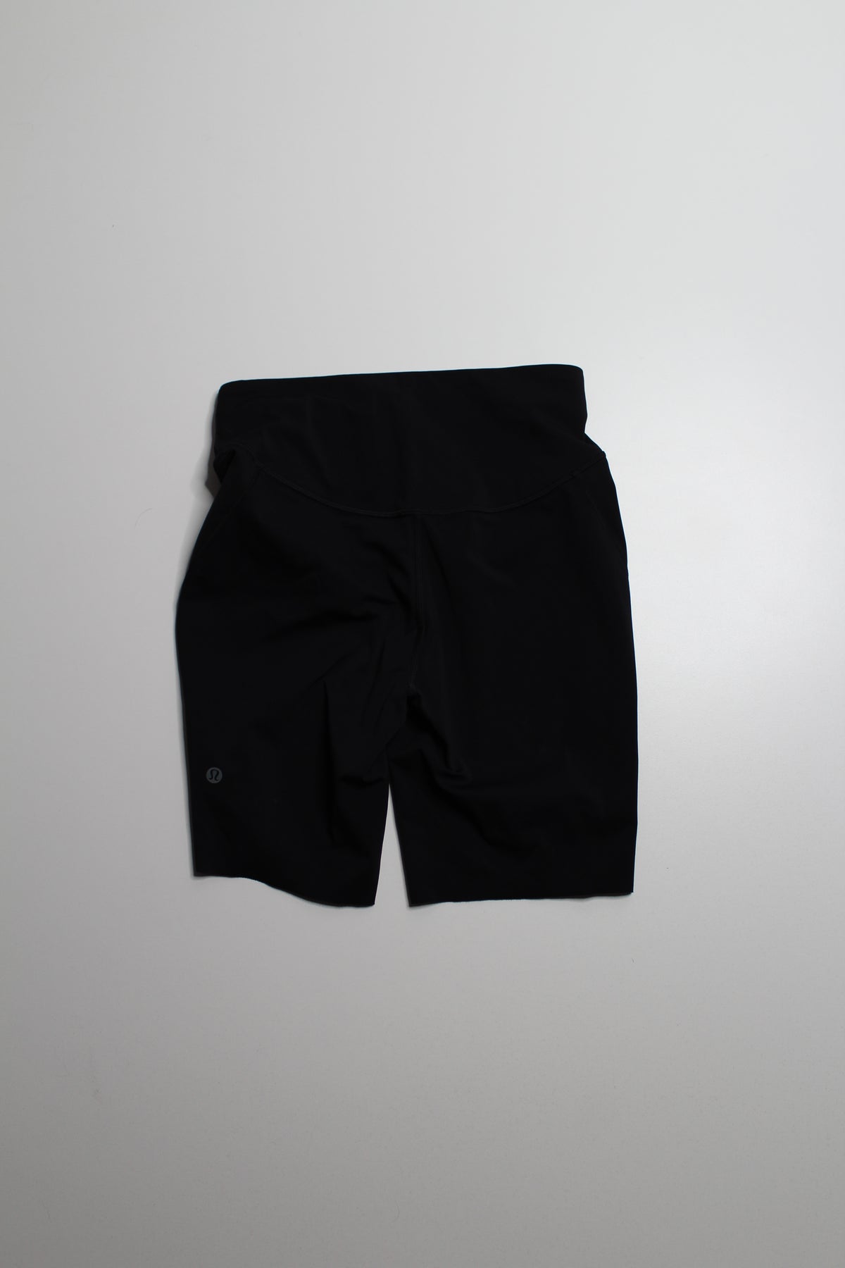 Lululemon black ‘base pace’ high rise shorts, size 8
