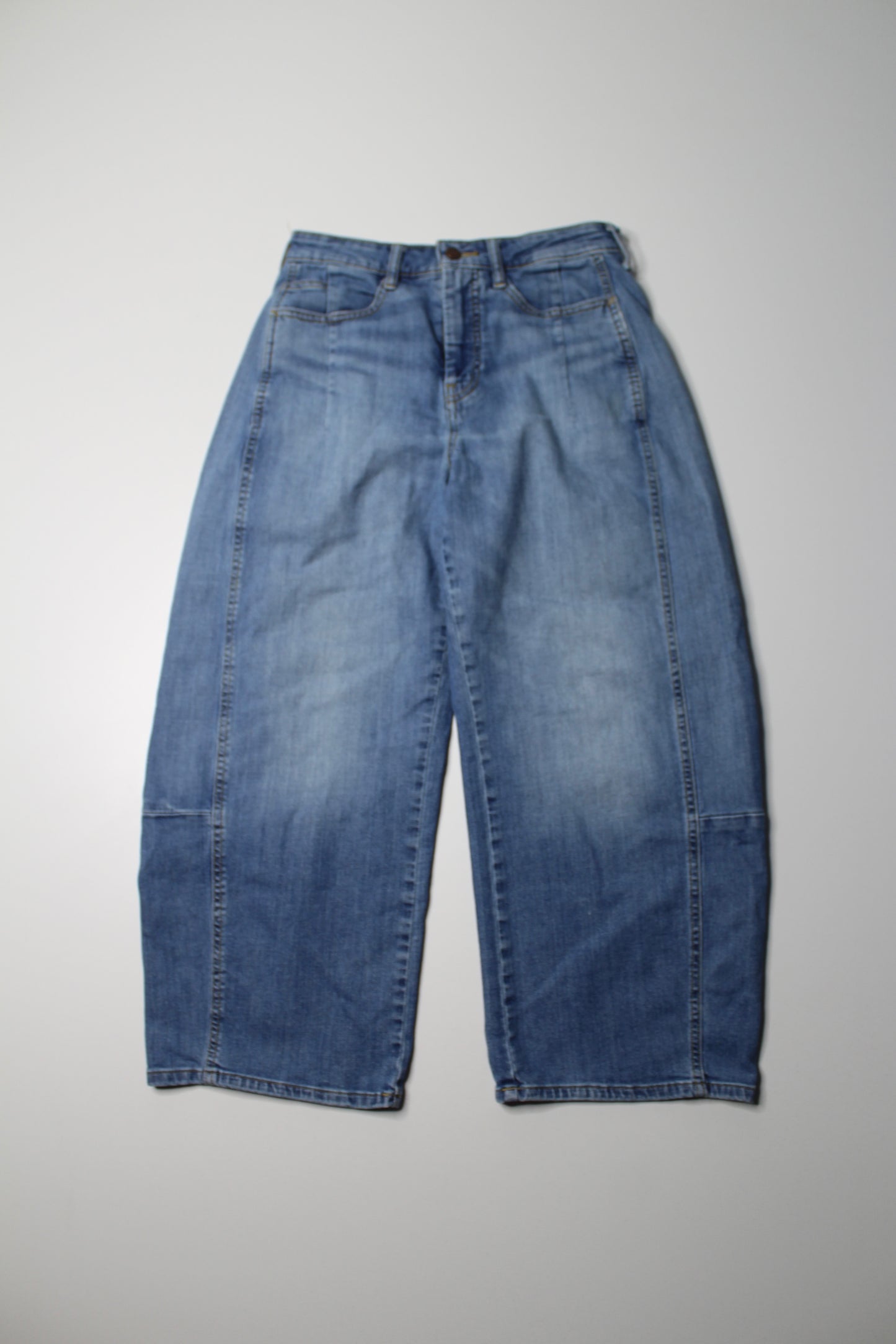 Anthropologie Pilcro wide leg barrel jeans, size 26
