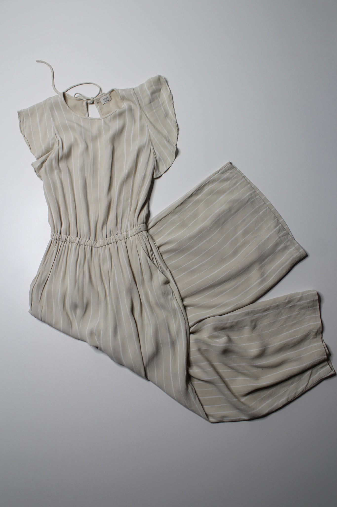 Aritzia Wilfred beige/white stripe ‘fluerette’ jumpsuit, size xs