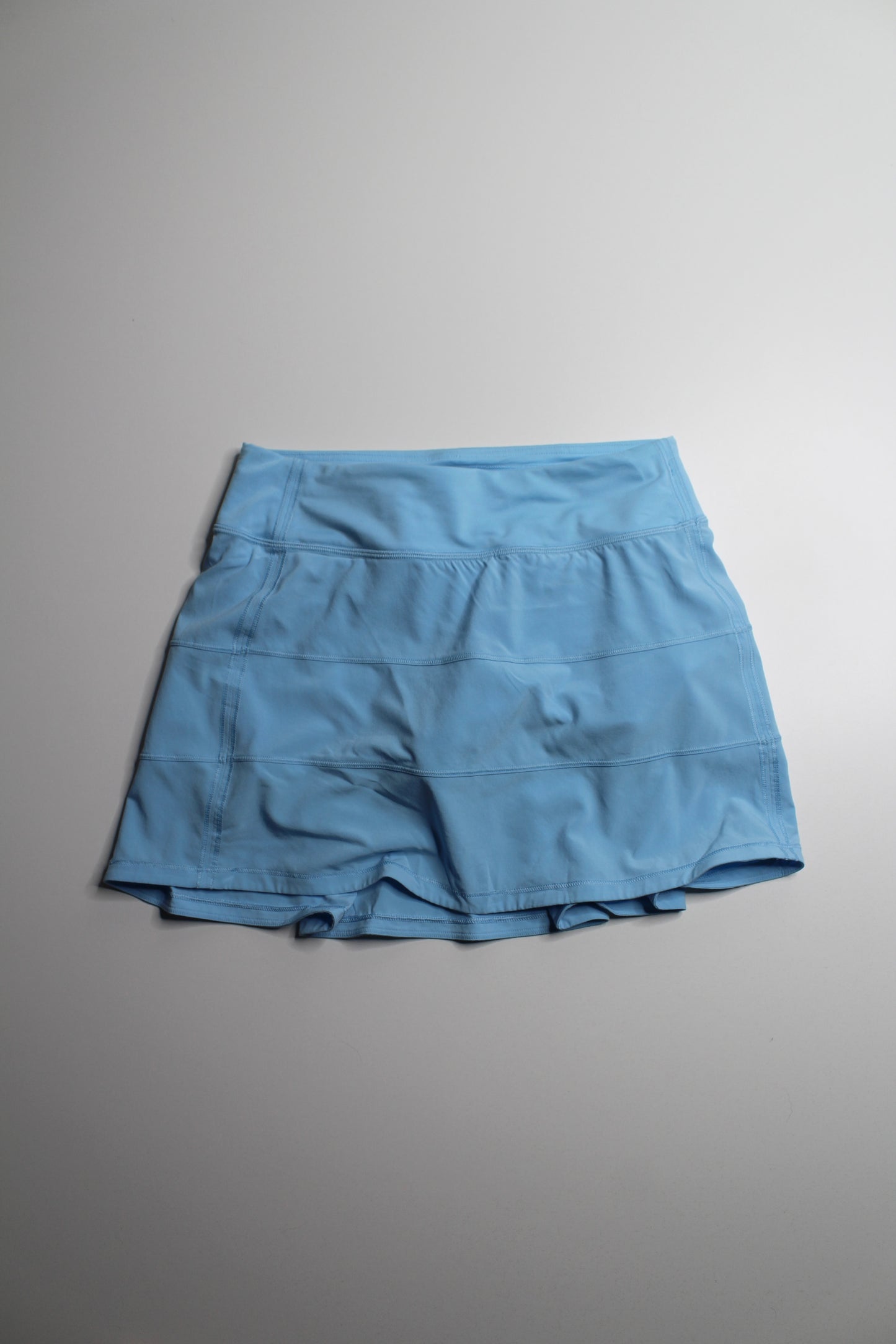 Lululemon blue ‘pace rival’ skirt, size 4 *regular length
