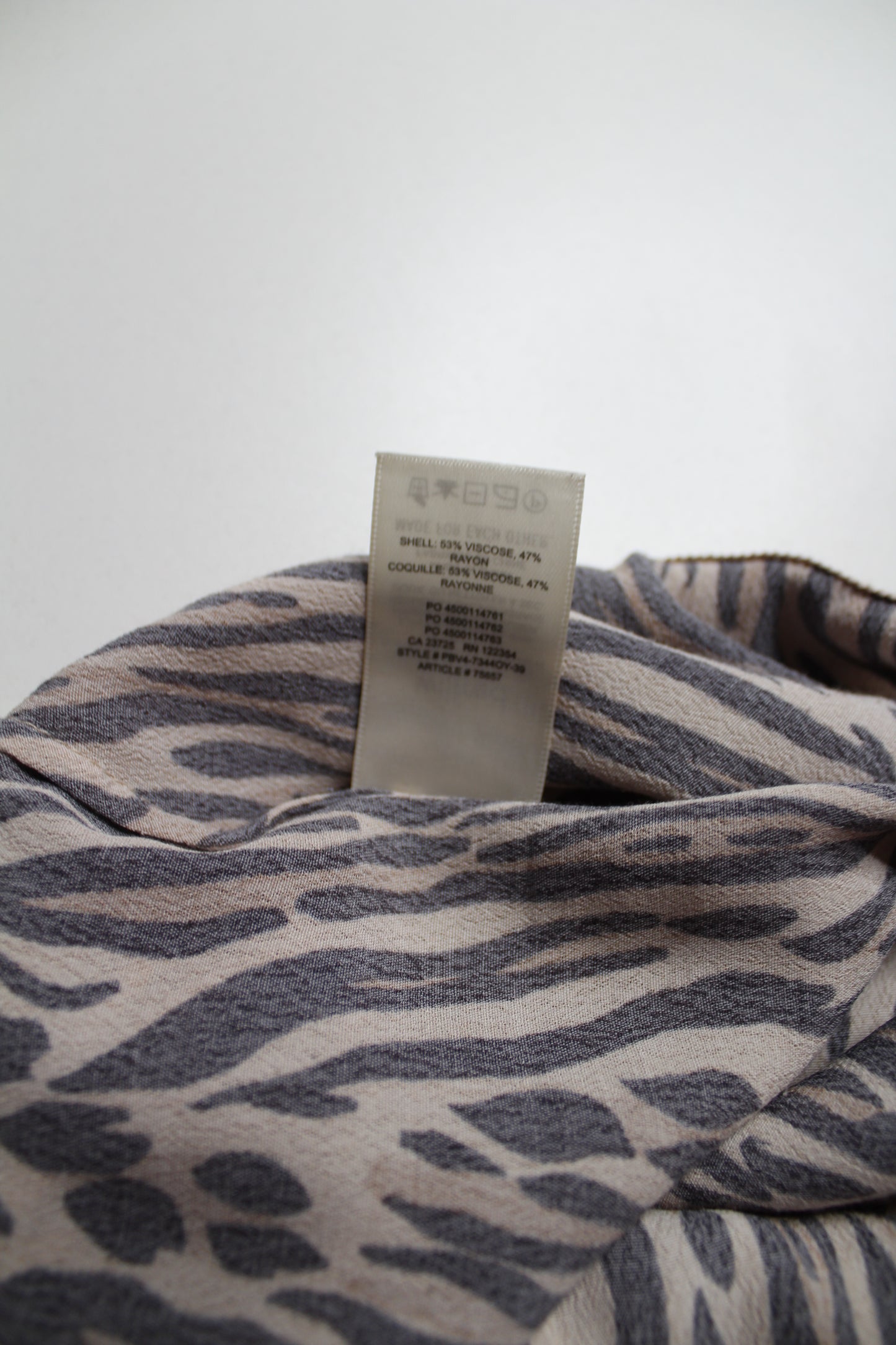 Aritzia Wilfred skirt, size 2