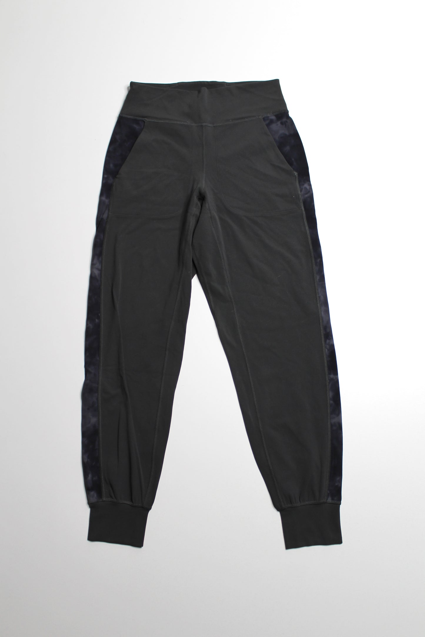 Lululemon graphite grey/diamond dye ‘align’ jogger, size 6
