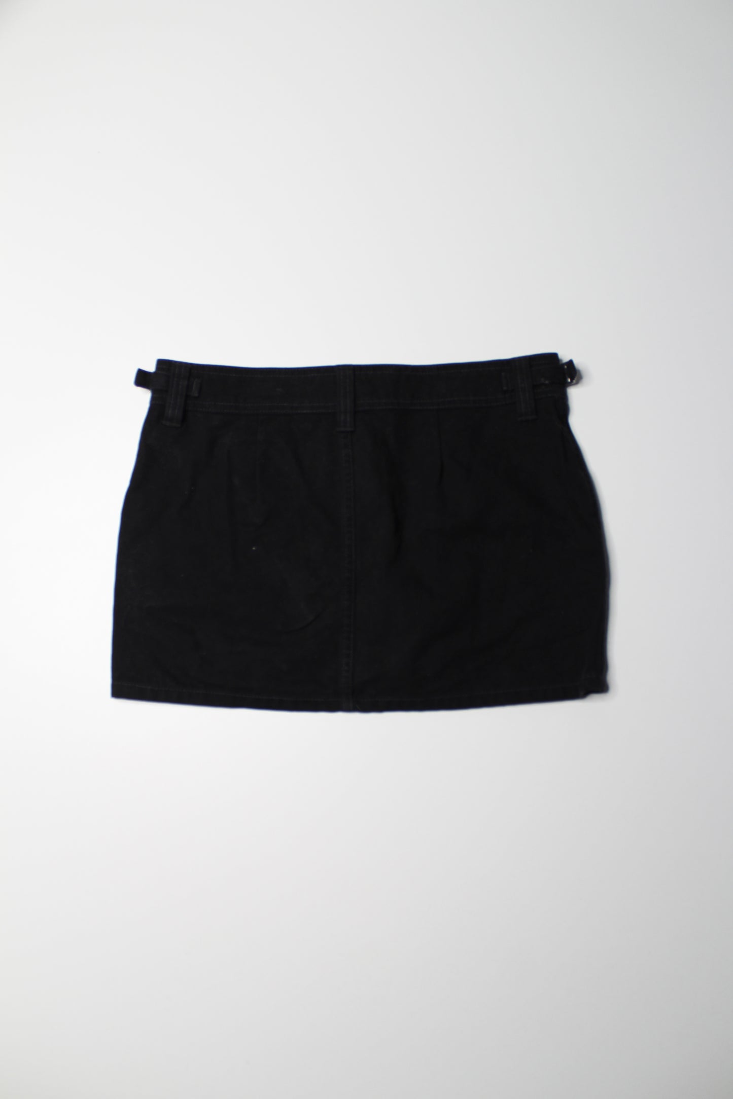 Aritzia TNA micro mini skirt, size 2