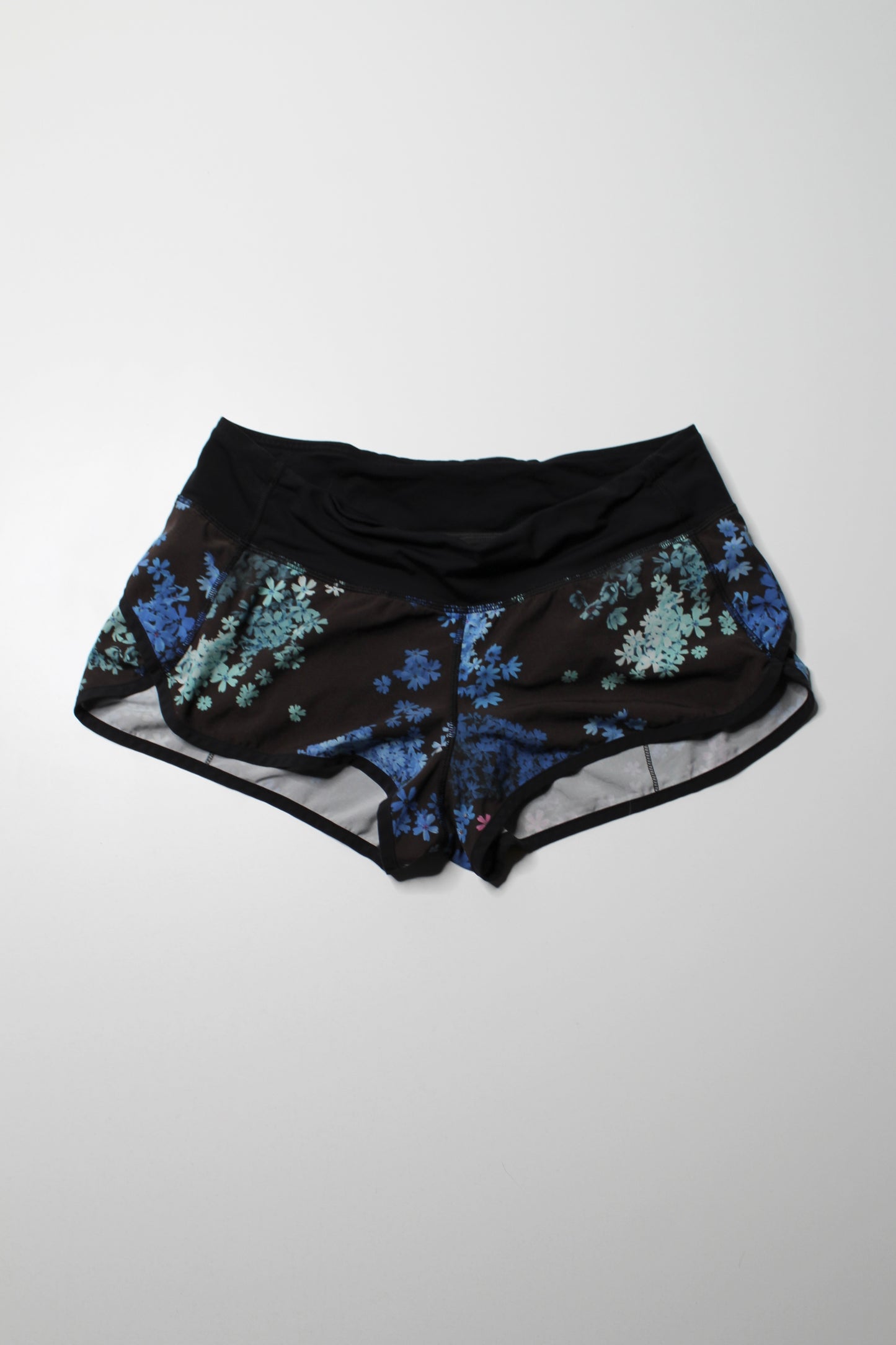 Lululemon floral ‘speed’ shorts, size 8