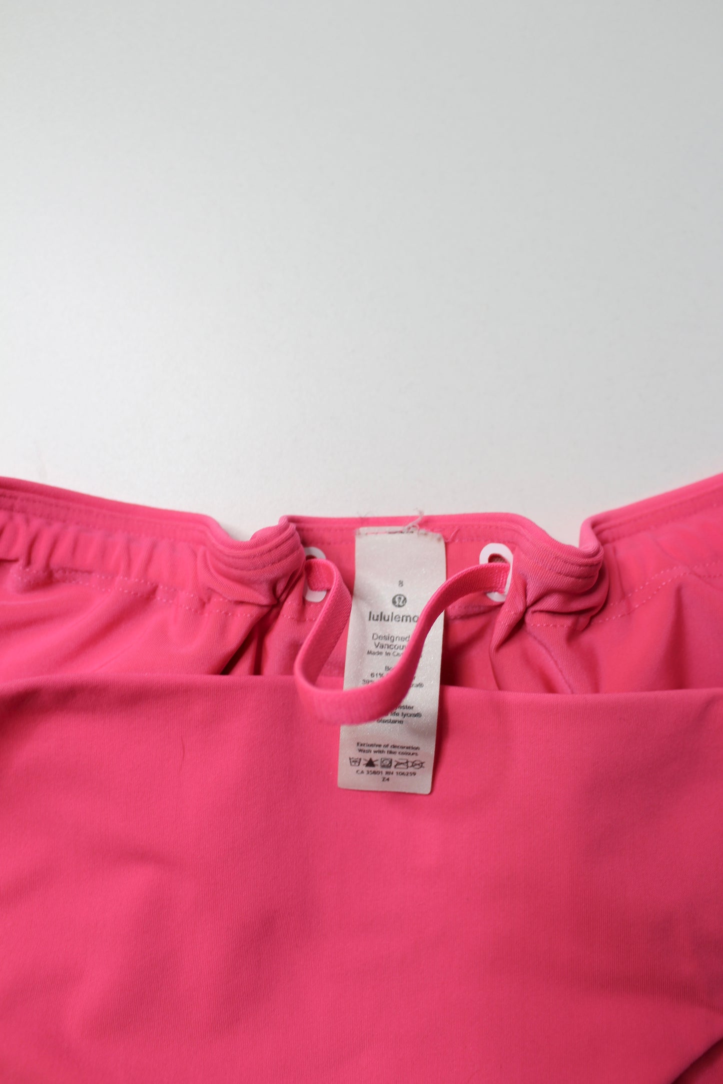 Lululemon pink ‘shoreline’ swim bottom, size 8 *flaw (sale: was $20)