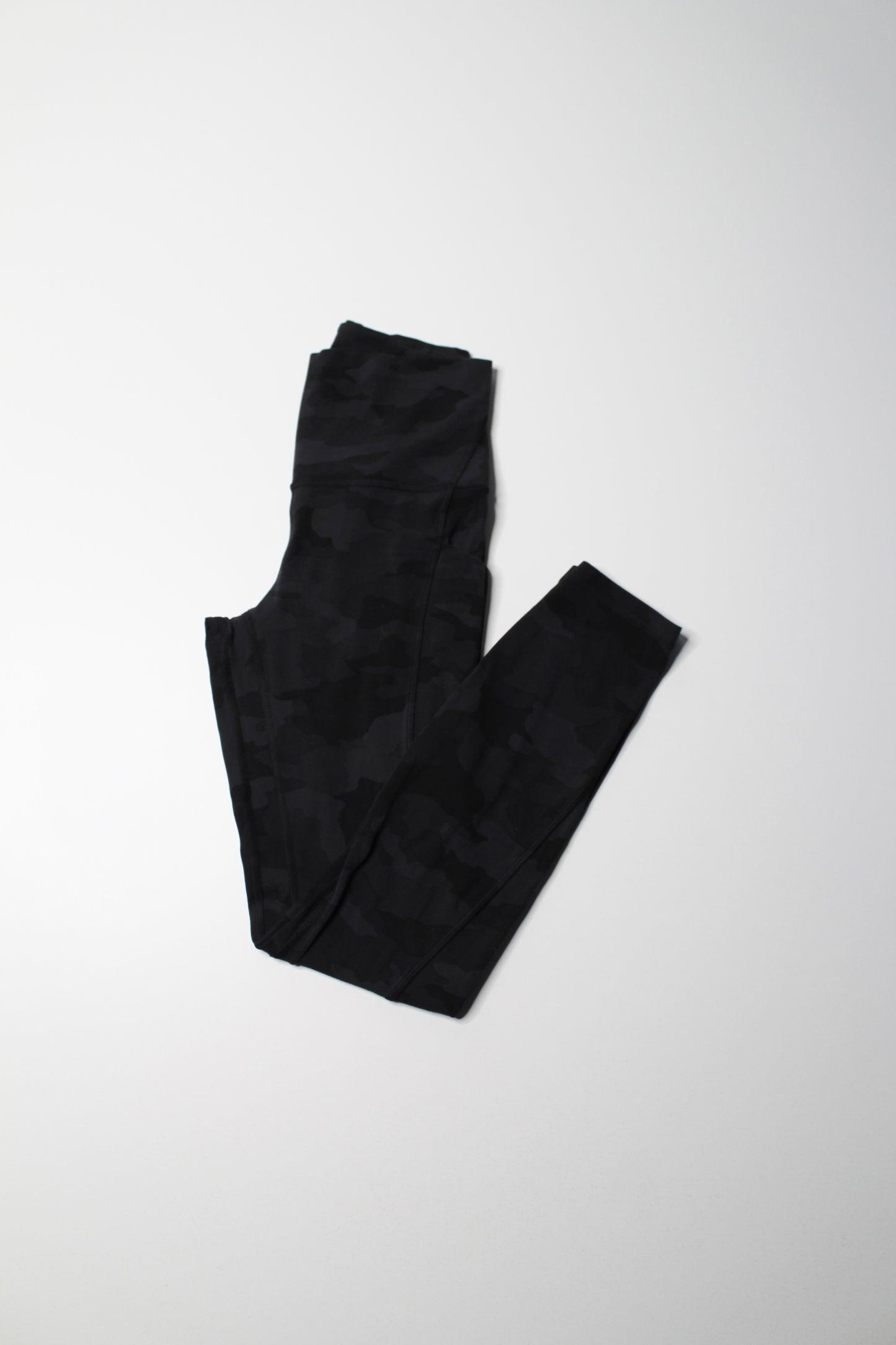 Lululemon heritage camo ‘align’ leggings, size 4 *pockets