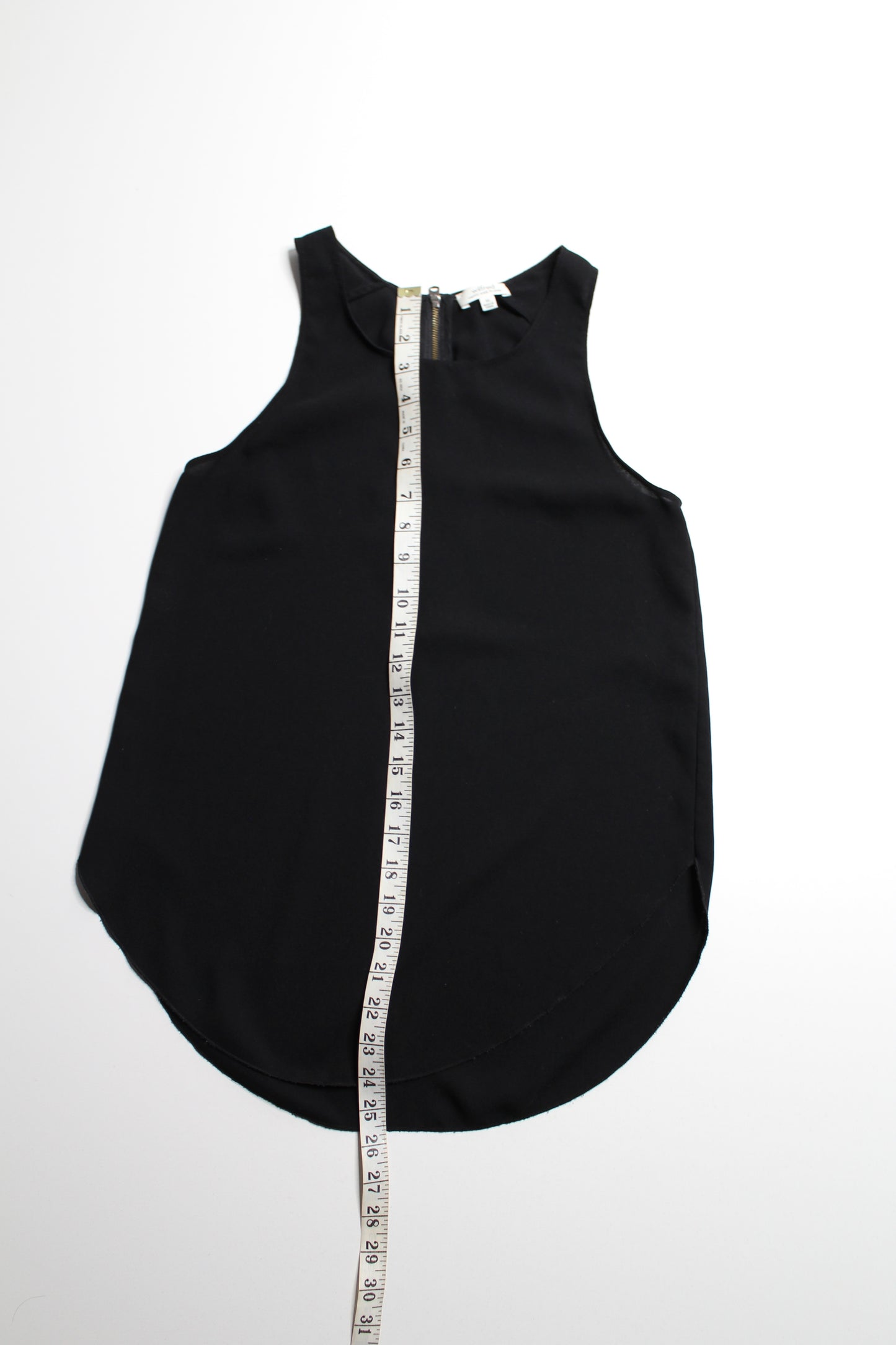 Aritzia Wilfred sleeveless blouse, size xs