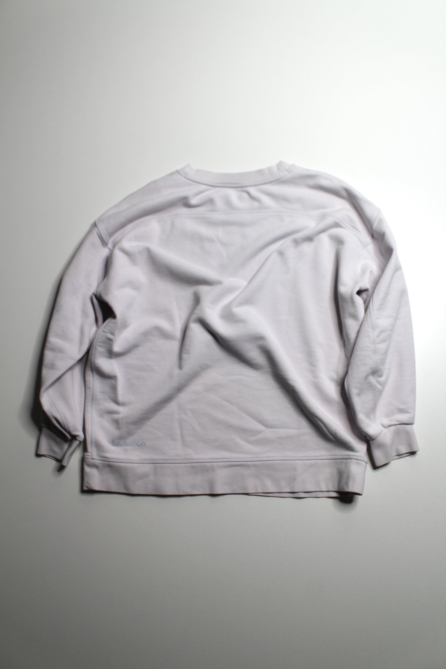 Lululemon light purple ‘perfectly oversized’ crew, no size. Fits like 8