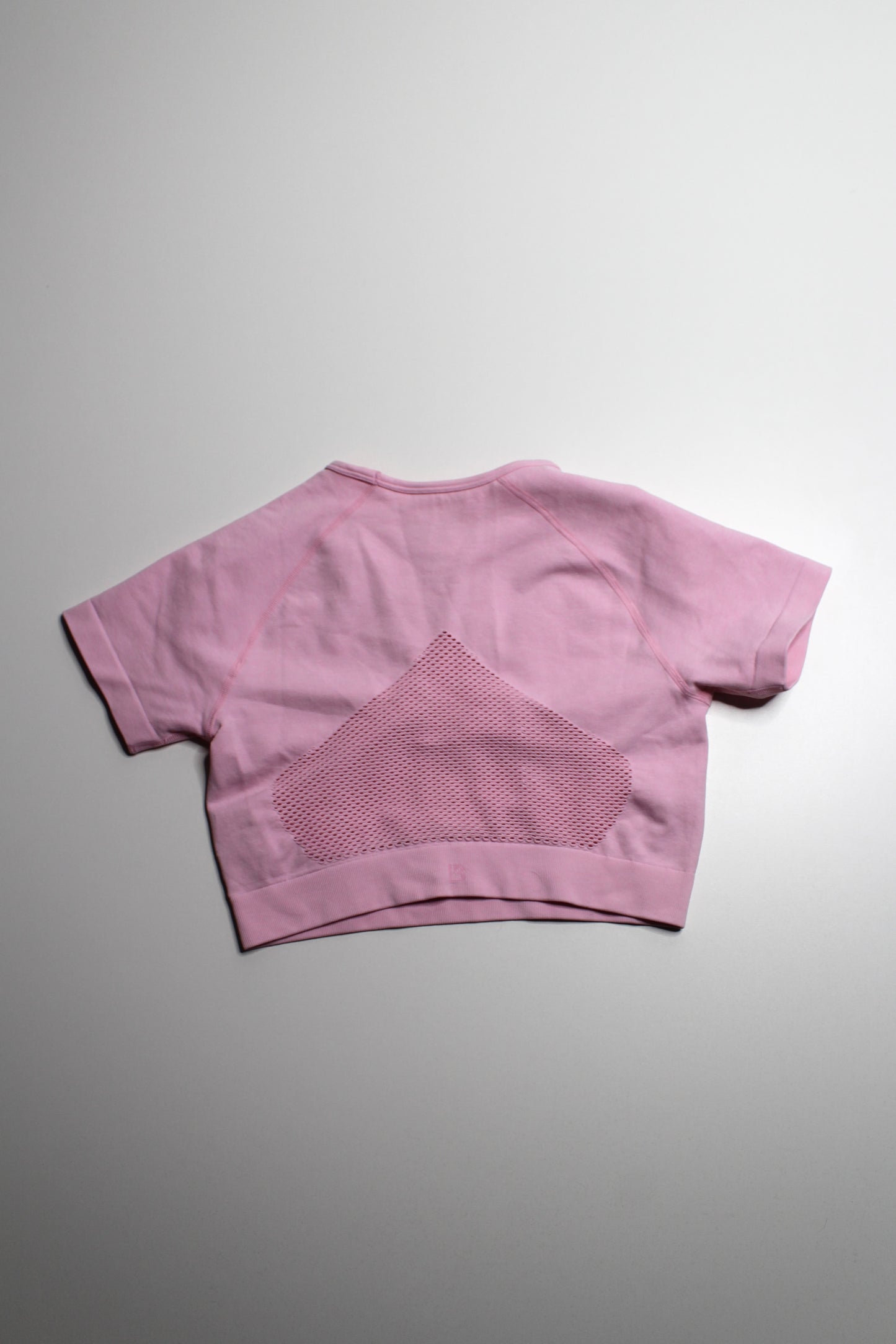 Buff Bunny pink seamless cropped t shirt, size medium *matching leggings available (additional 20% off)