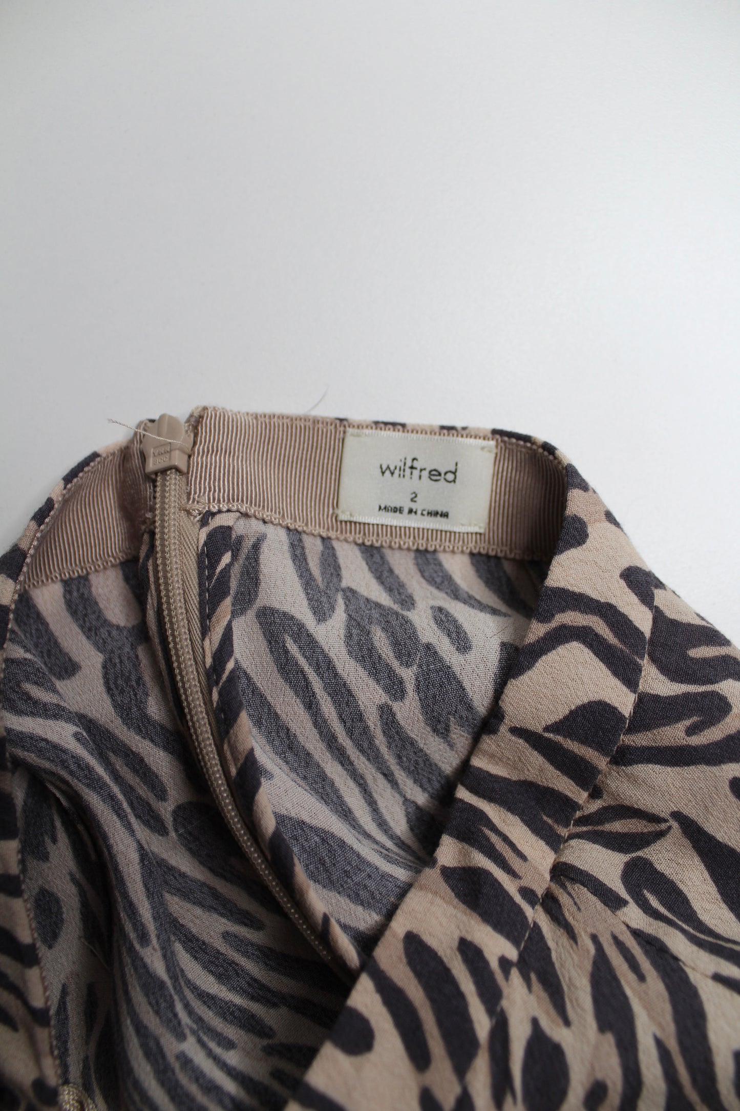 Aritzia Wilfred skirt, size 2