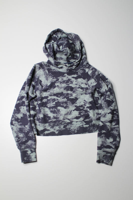 Lululemon heritage camo wash / blue multi ‘loungeful’ cropped hoodie, size 6 (relaxed fit) (sale: was $48)
