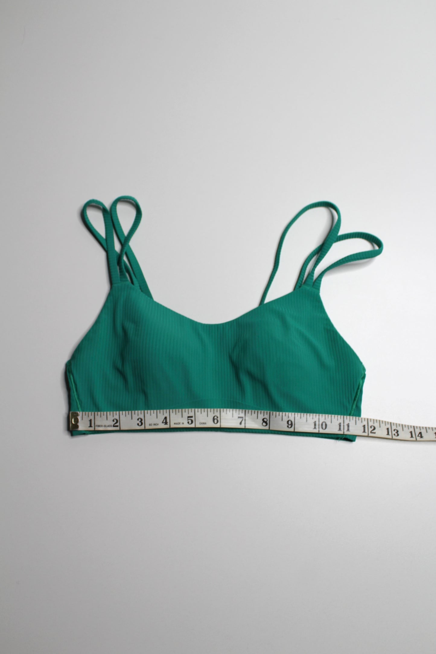Lululemon cascadia green ‘like a cloud’ bra, no size. Fits like 4 *ribbed