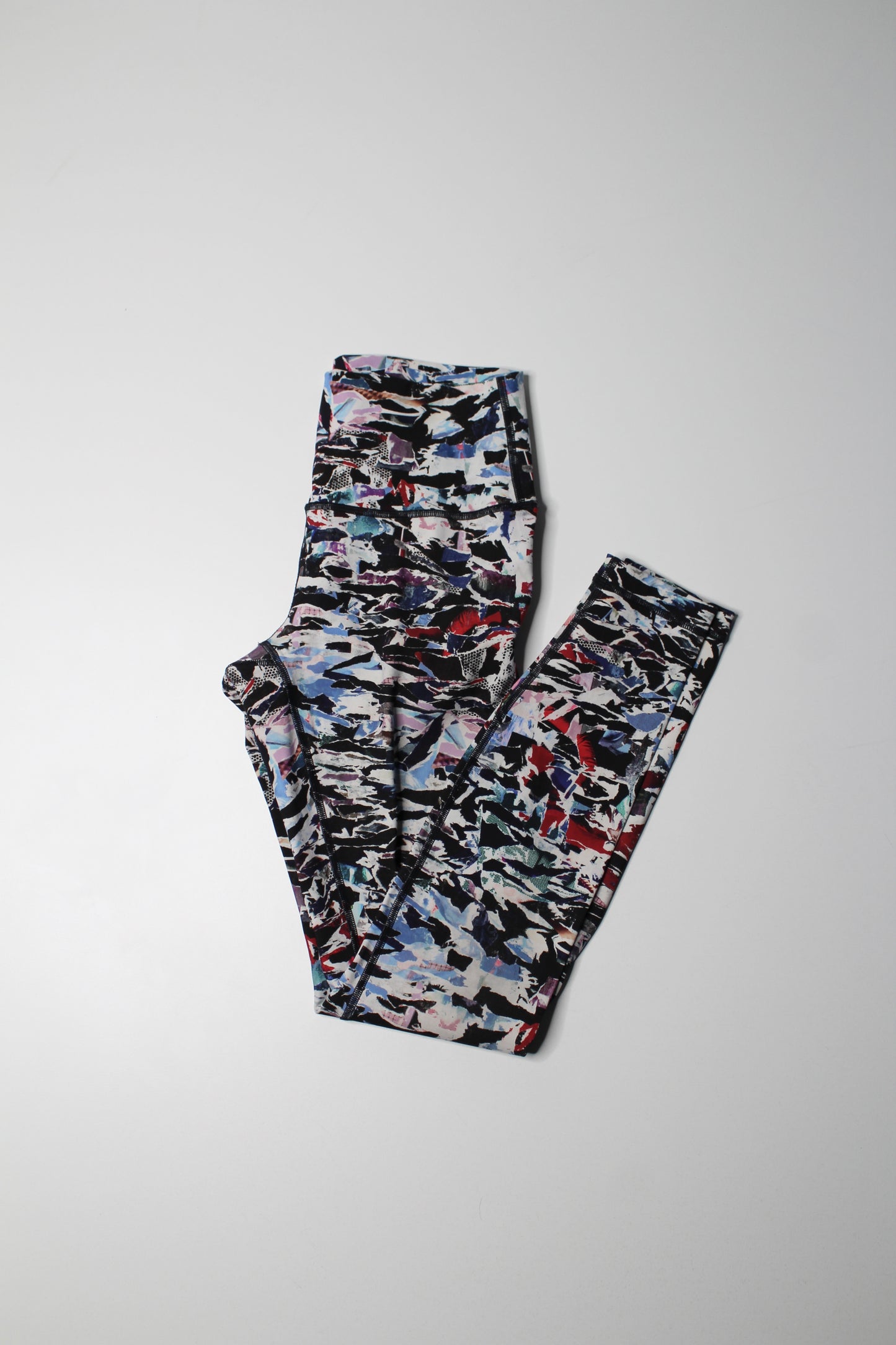 Lululemon culture clash multi ‘wunder under’ leggings, size 6 (28”)