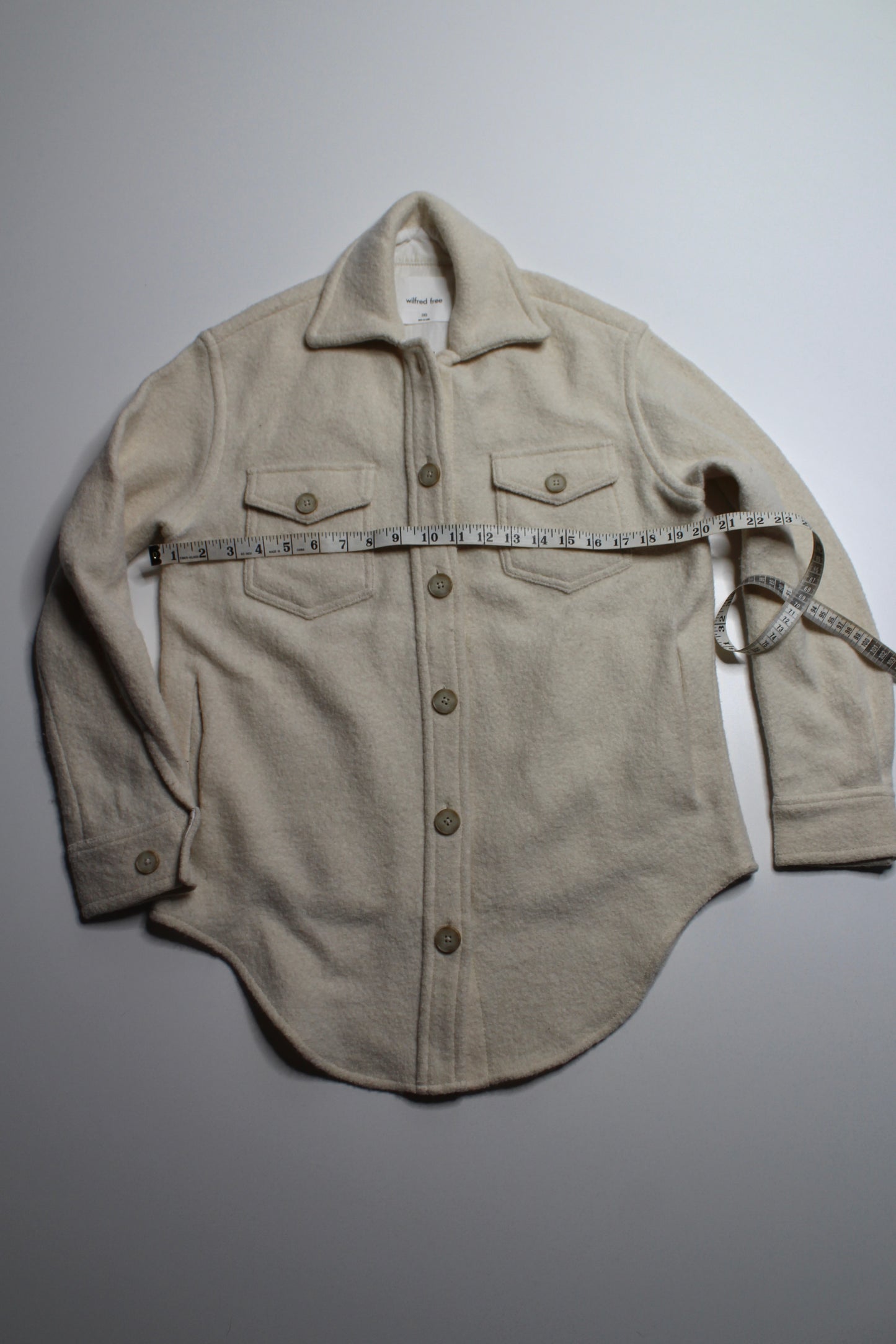 Aritzia wilfred free cream shacket, size xxs (oversized fit)