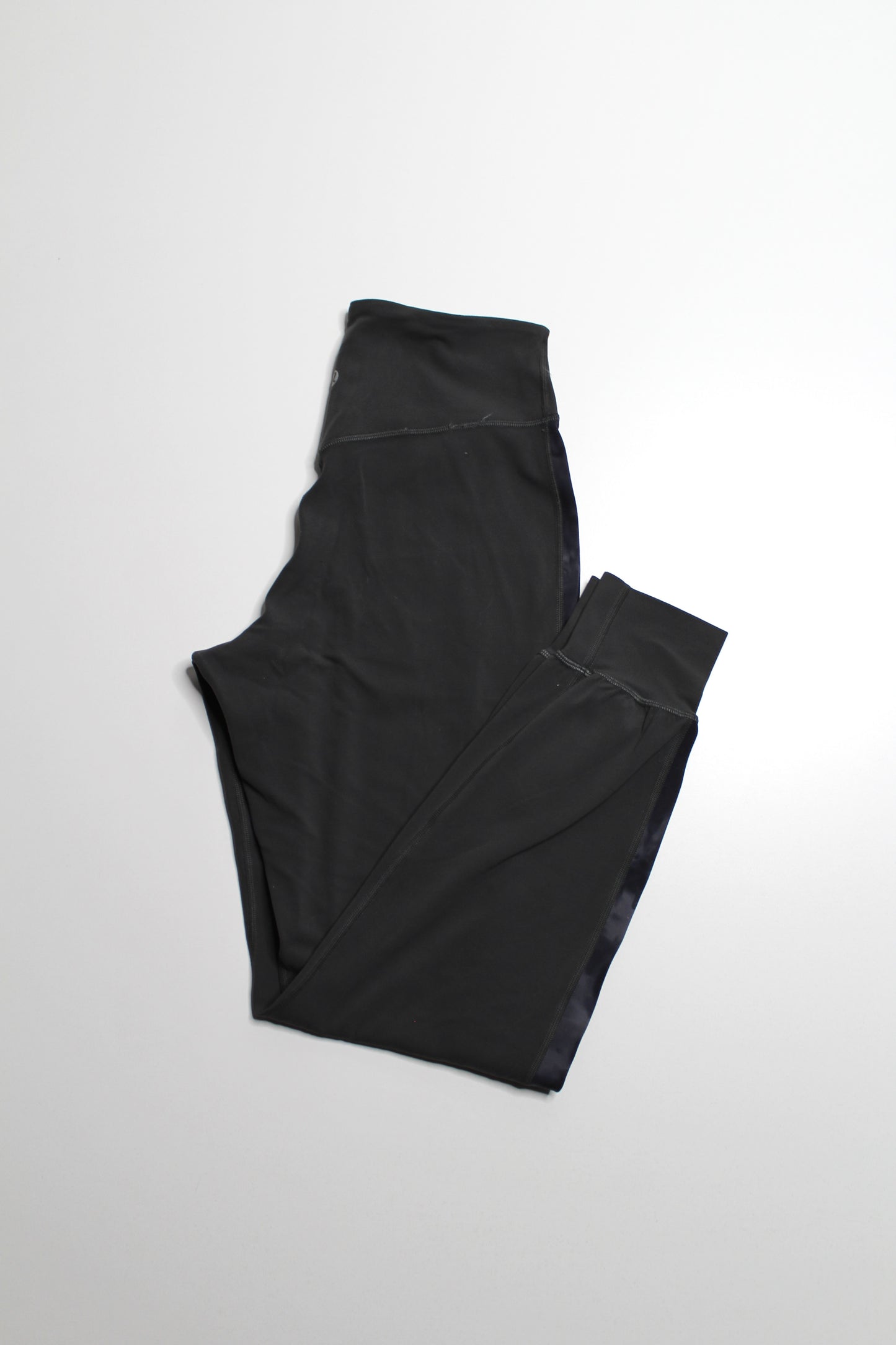 Lululemon graphite grey/diamond dye ‘align’ jogger, size 6