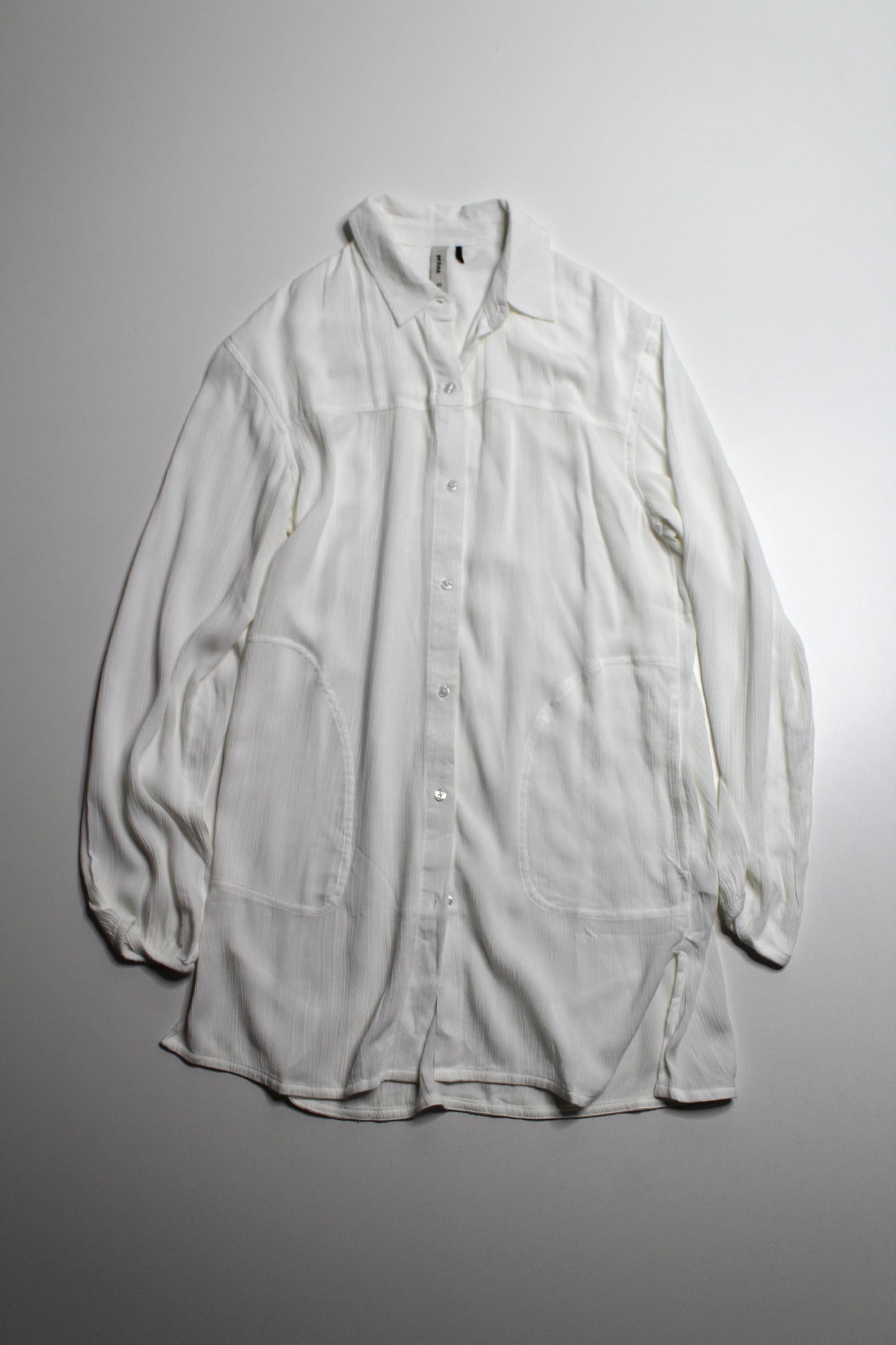 Prana white ‘fernie’ button up long sleeve, size xs