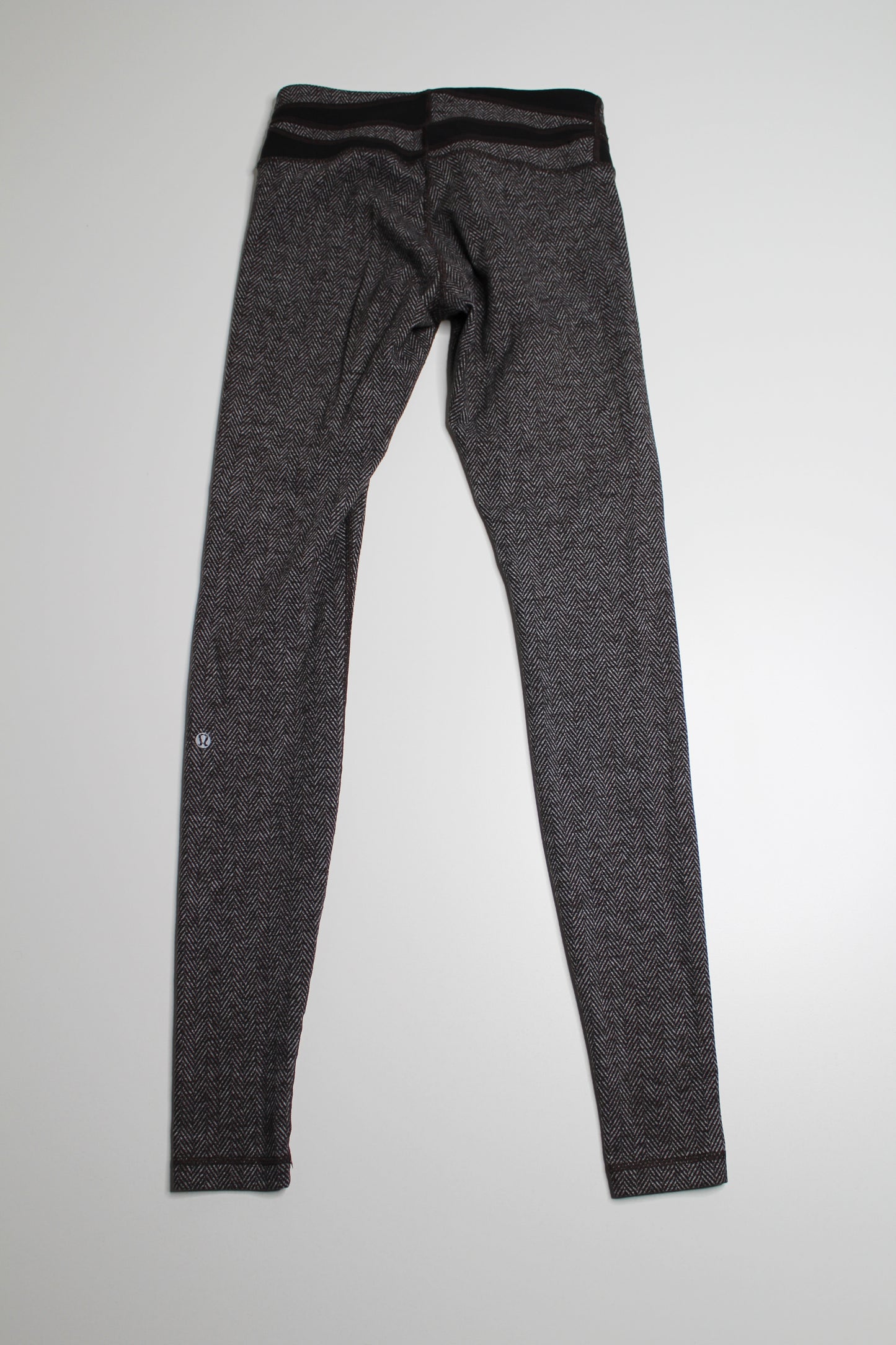 Lululemon herringbone wunder under leggings, size 4 (price reduced: was $30)