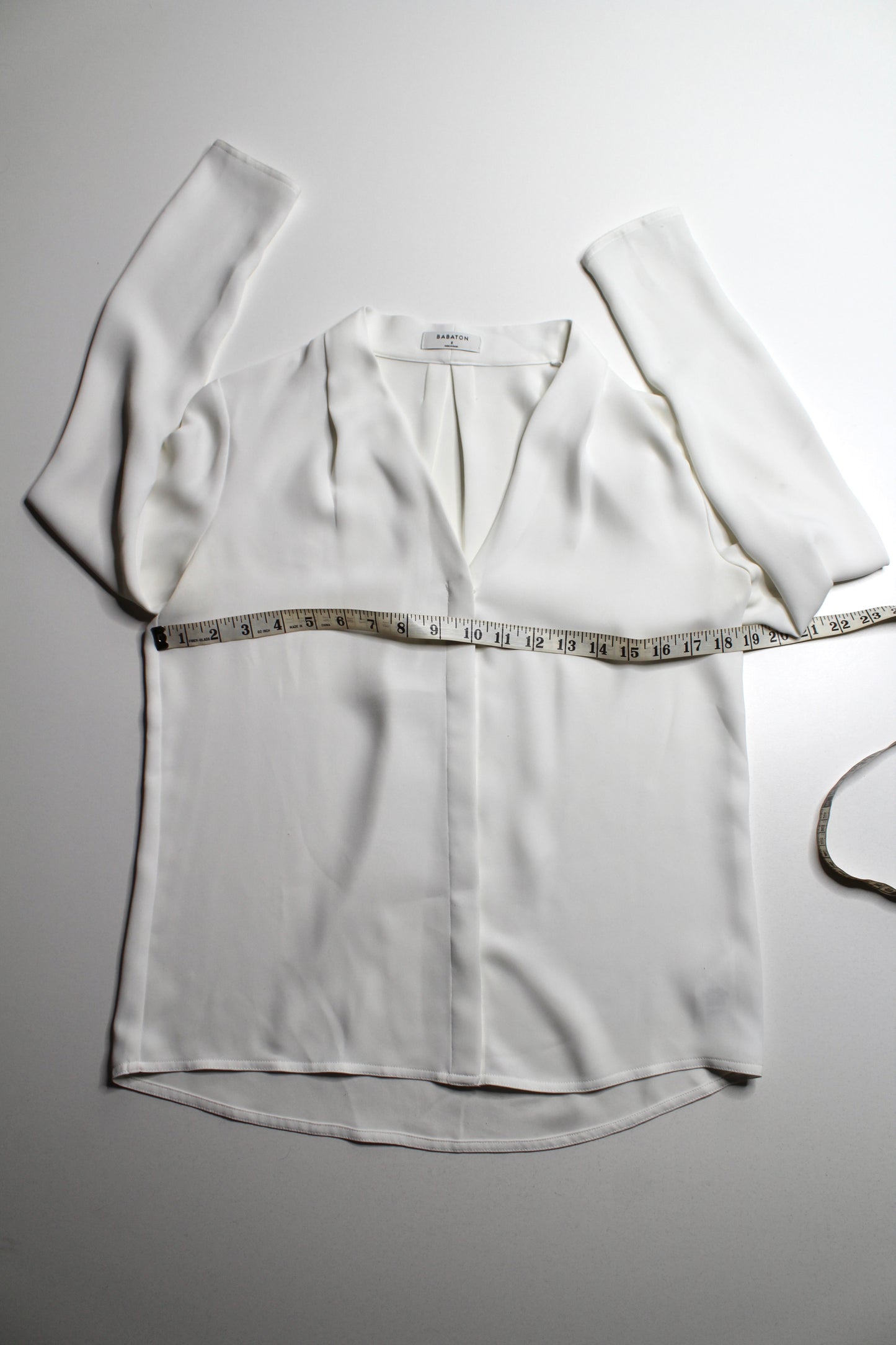 Aritzia Babaton white long sleeve ‘power’ blouse, size small