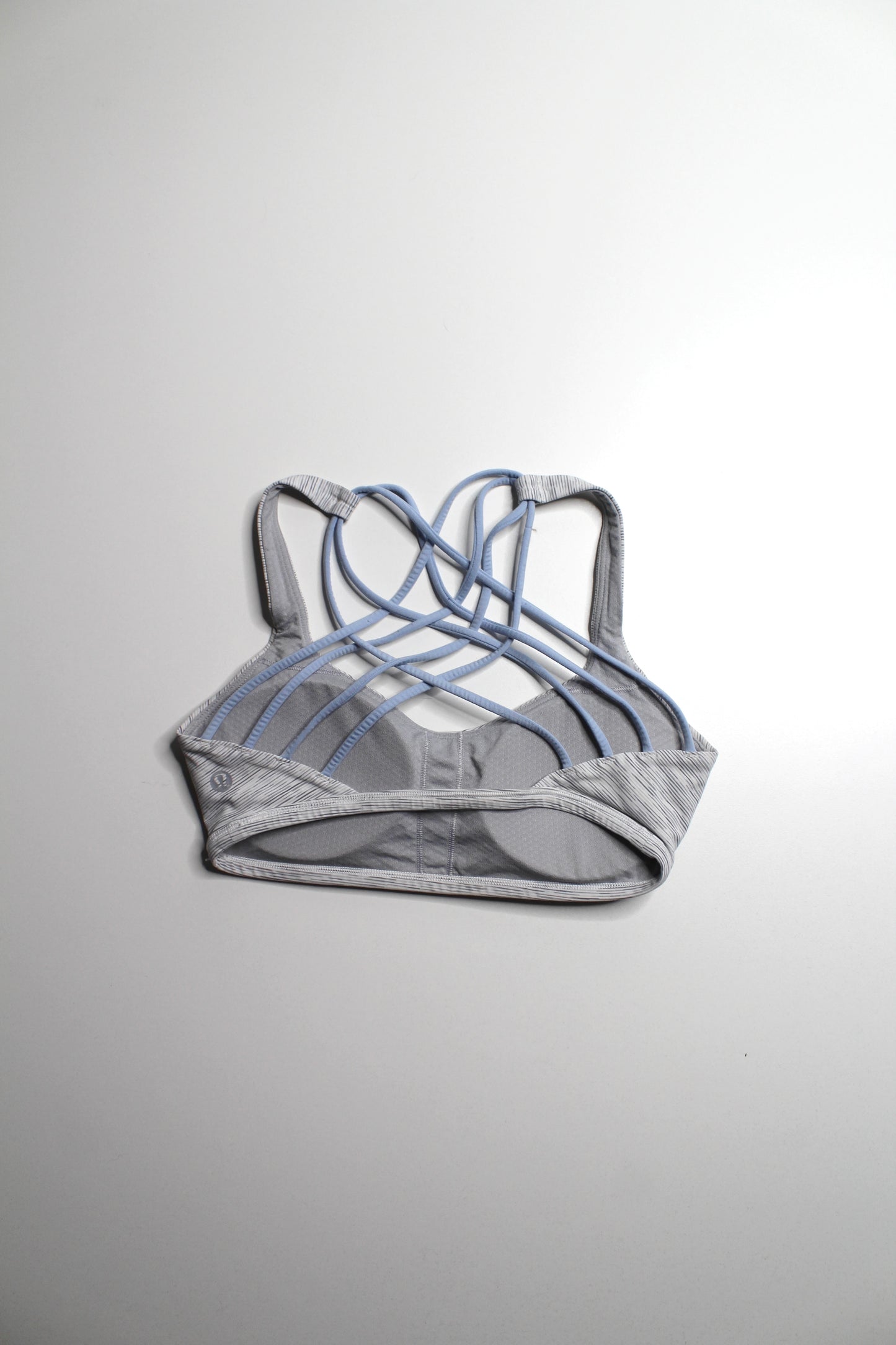Lululemon ‘free to be wild’ bra, size 4