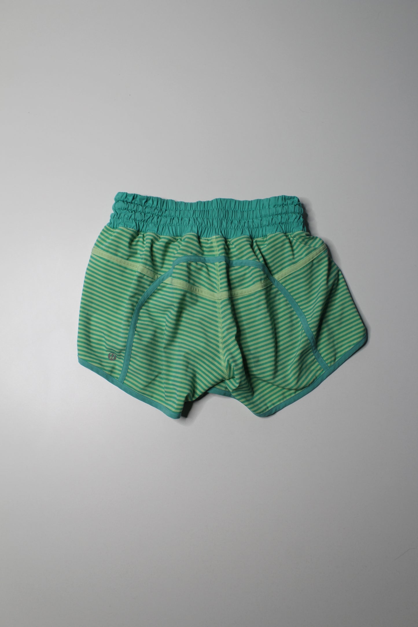 Lululemon bali breeze/clear mint ‘tracker’ shorts, size 6