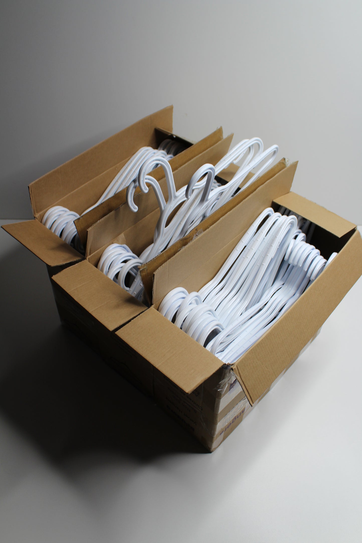 Set of 90 slim neat freak white plastic clothes hangers